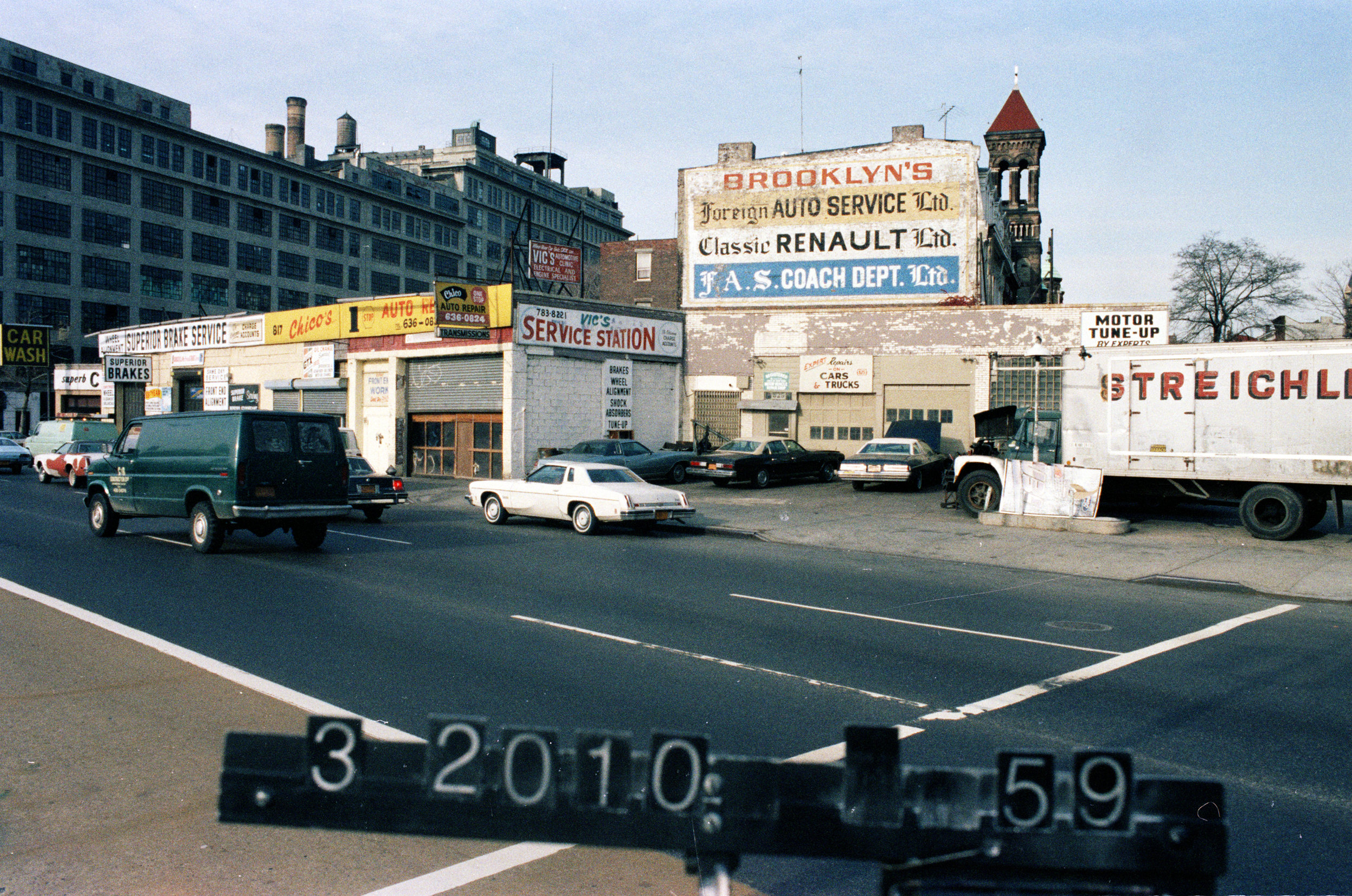 809 Atlantic Avenue, mid-1980s. Department of Finance collection, NYC Municipal Archives.