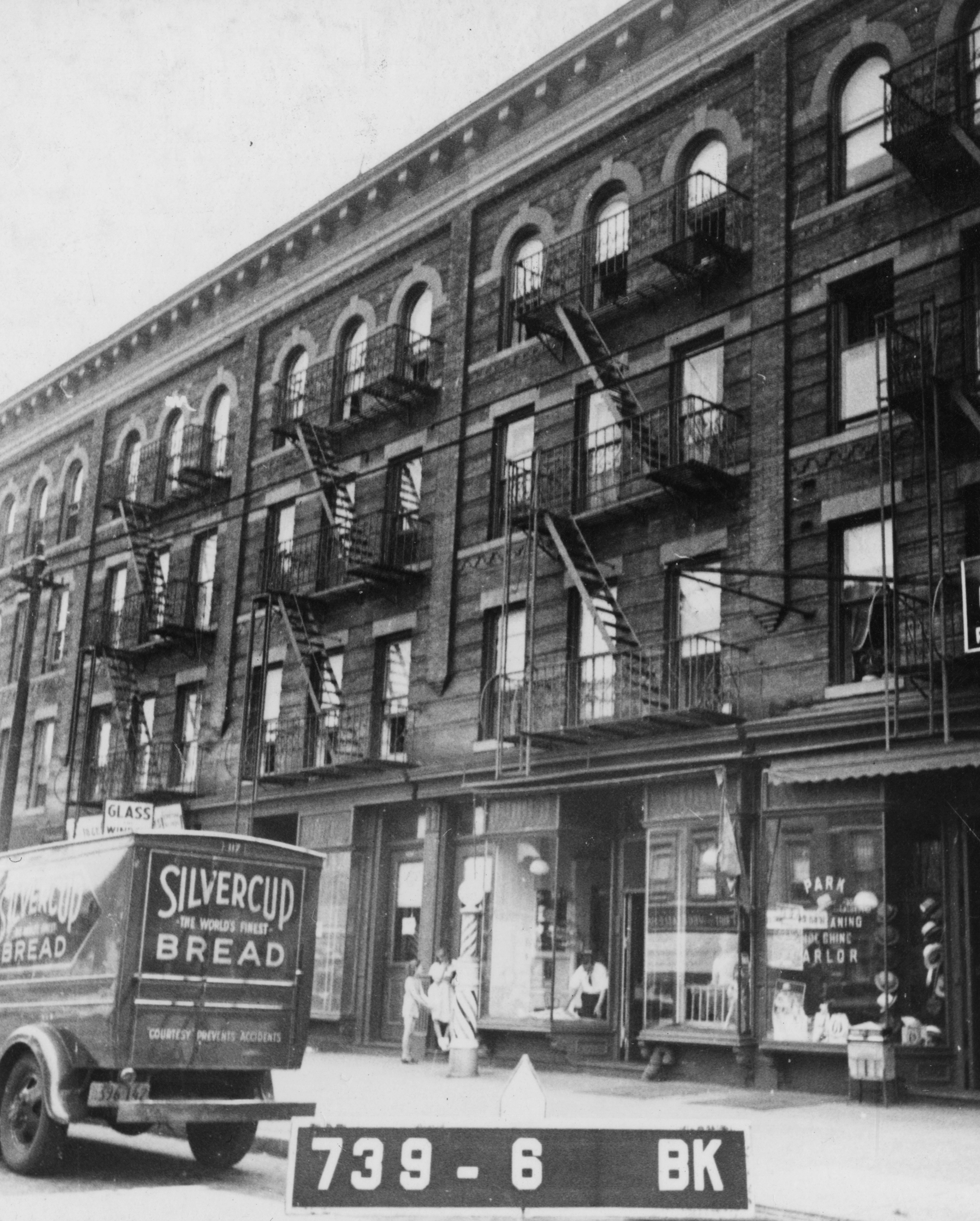 4409 5th Ave, Brooklyn, NY, circa 1940. NYC Municipal Archives.