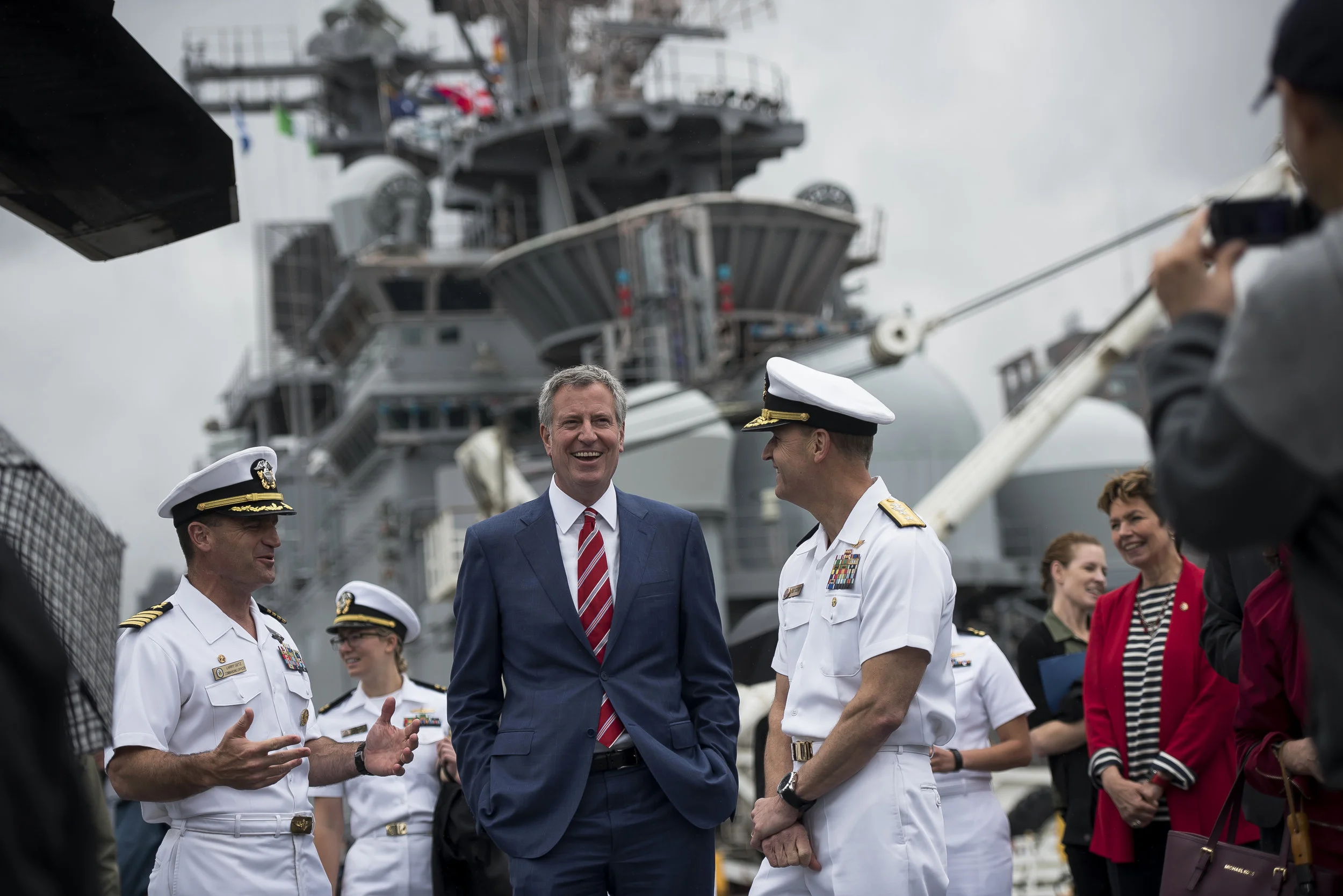 Mayor Bill de Blasio tours the USS Kearsarge as part of Fleet Week 2017. Monday, May 29, 2017. Ed Reed photographer. Courtesy Mayor’s Office of Creative Communications.