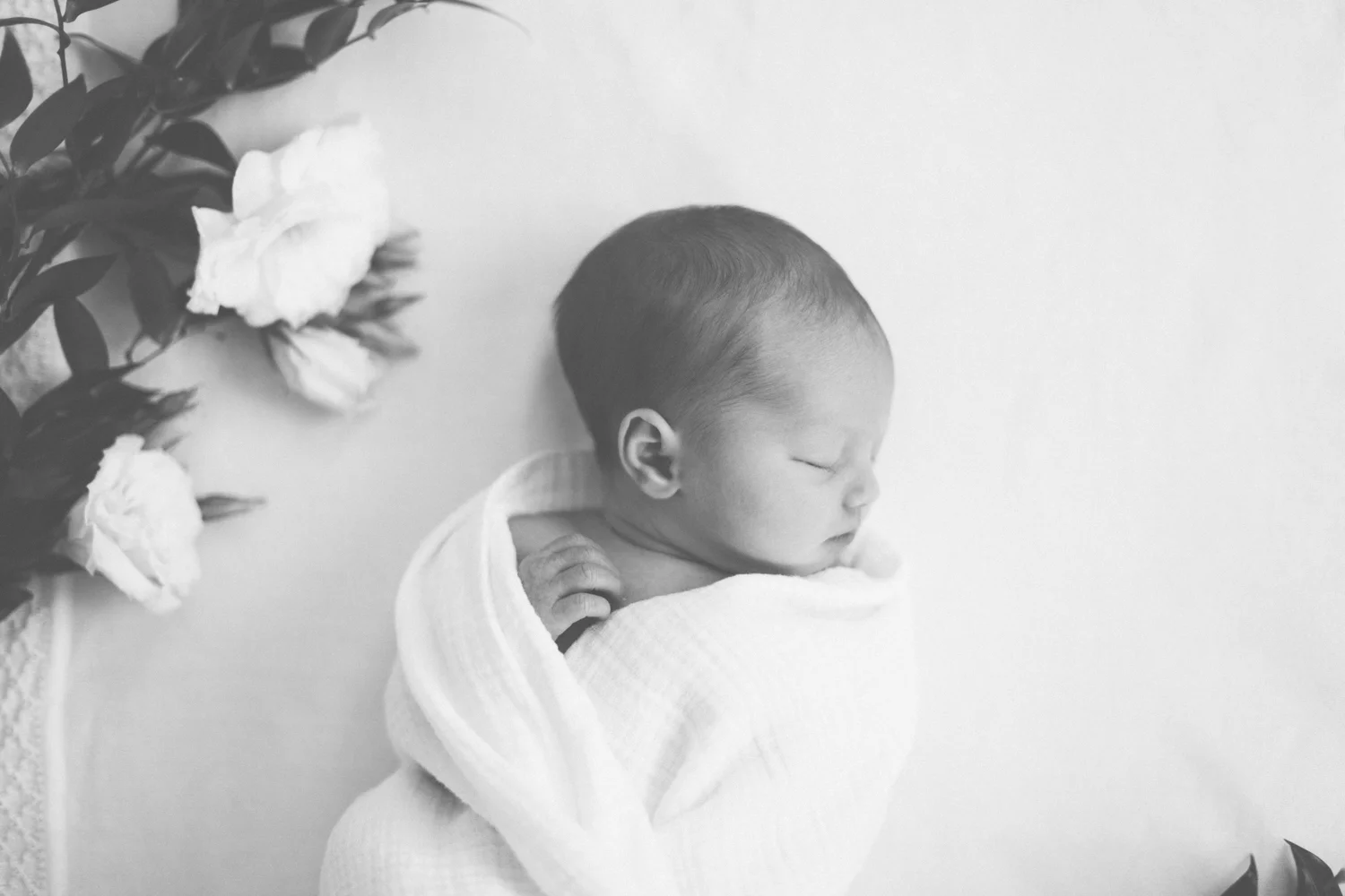2018.05.23_EleanorNicholas_Newborn_Starks-0043.jpg