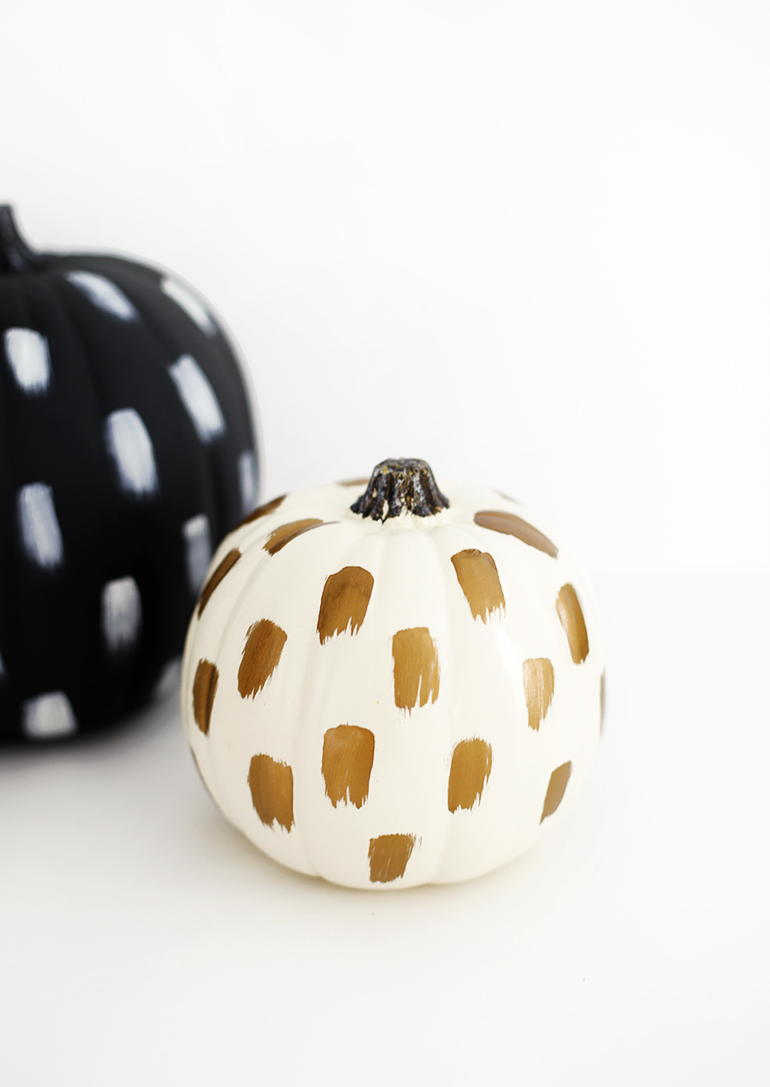 DIY Brushstroke Pumpkin by The Merry Thought