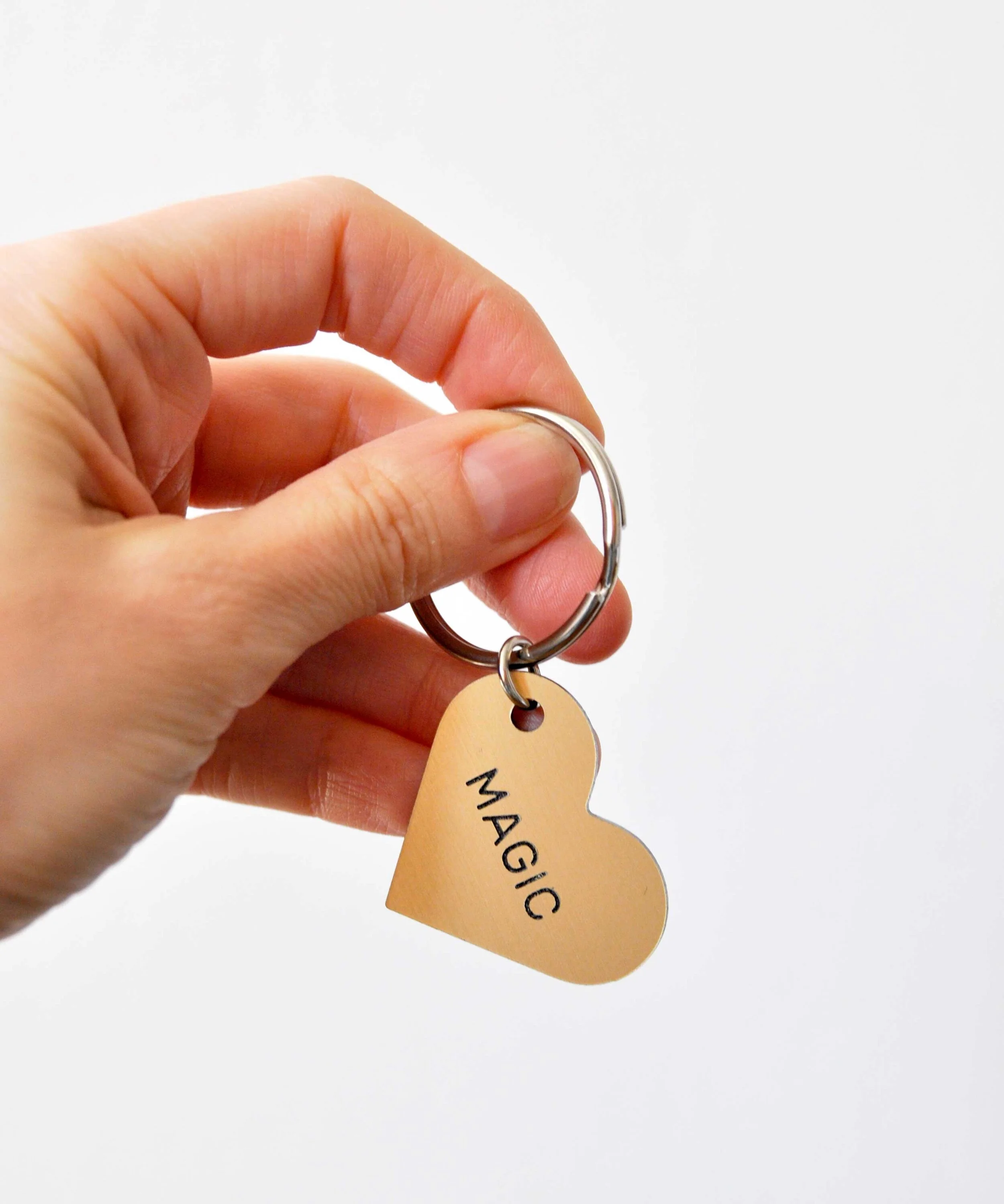 swellmadeco-magic-heart-keytag-3.jpg
