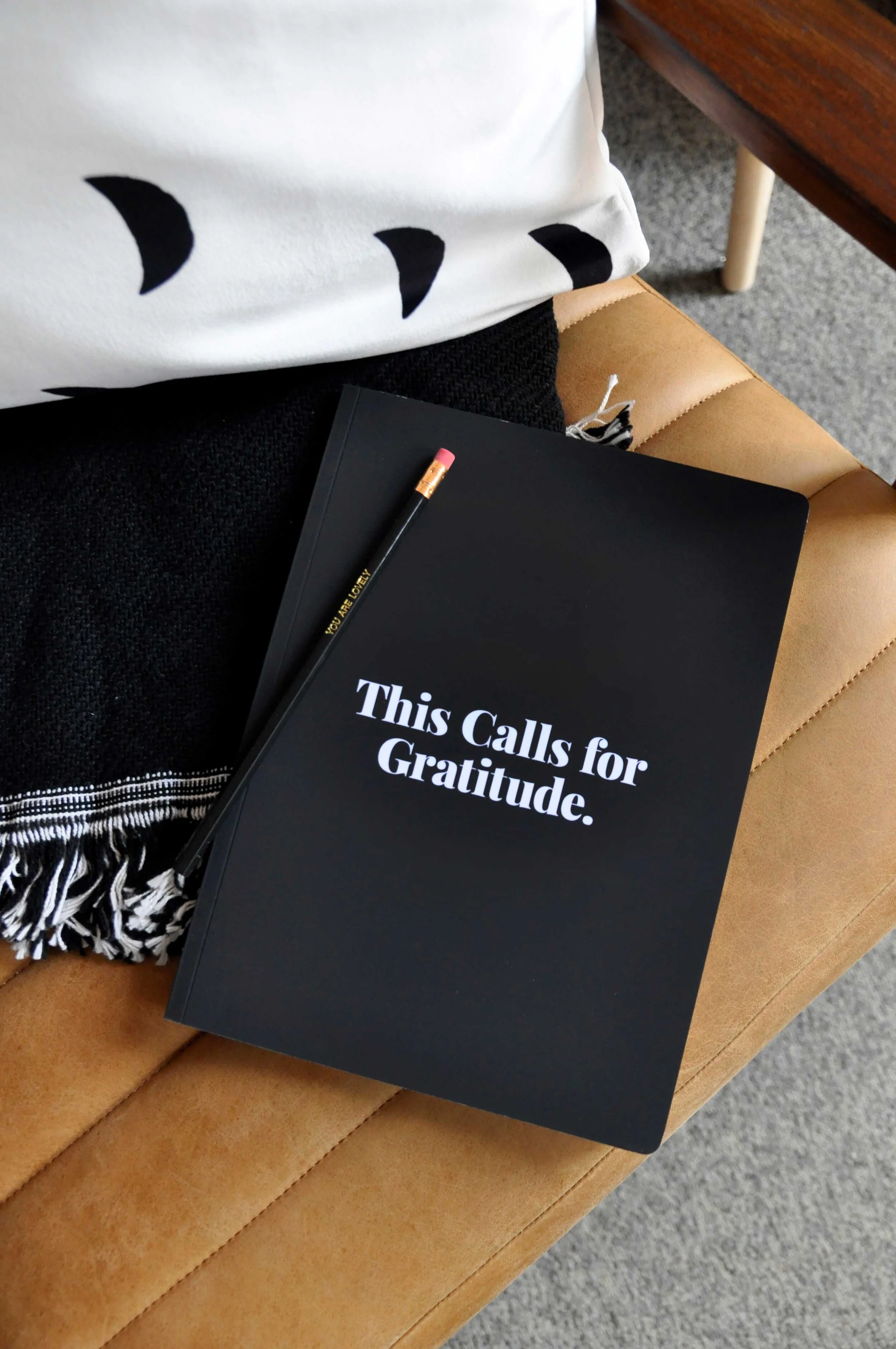 swellmadeco-gratitude-journal-2.jpg