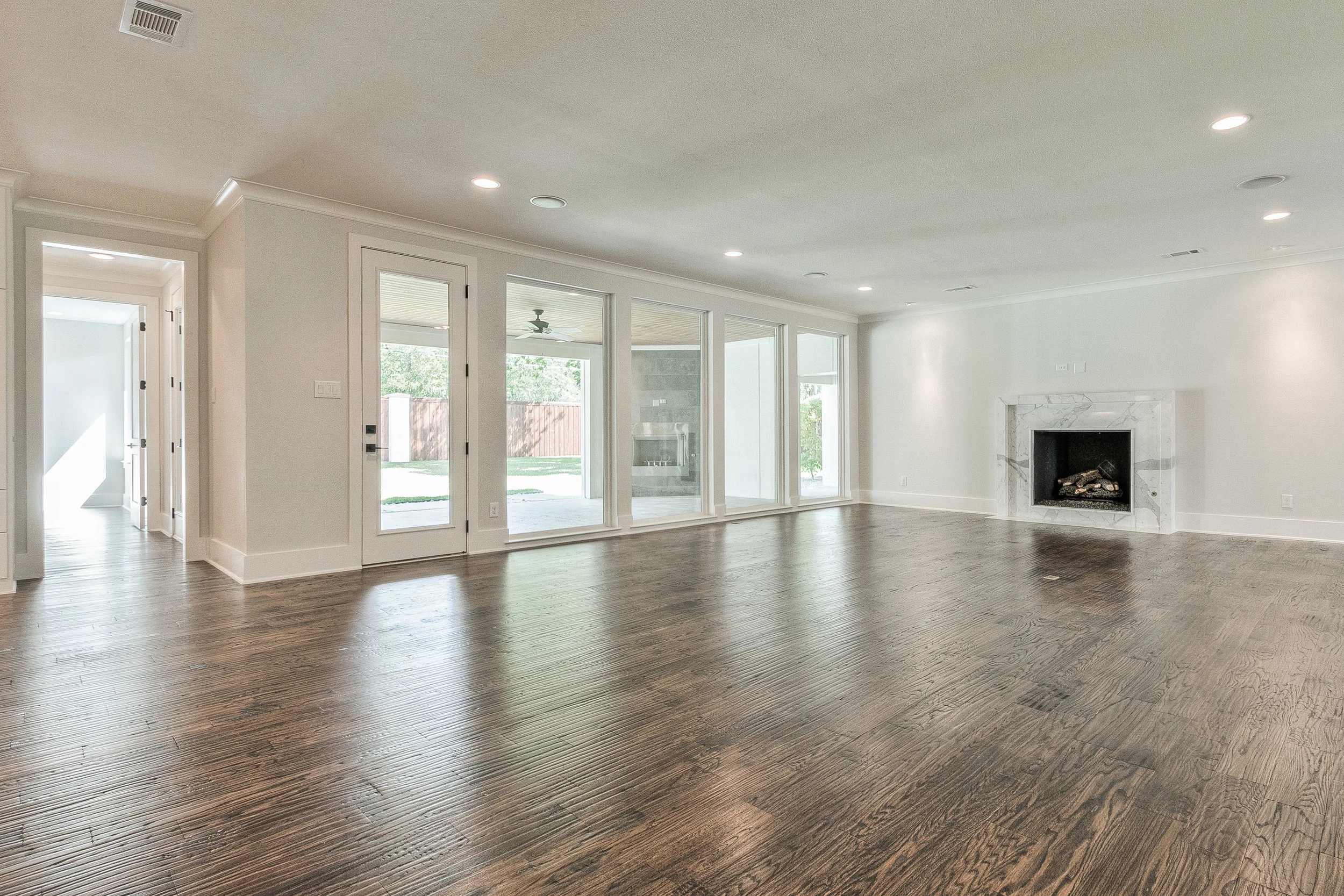 13.Family Room .JPG