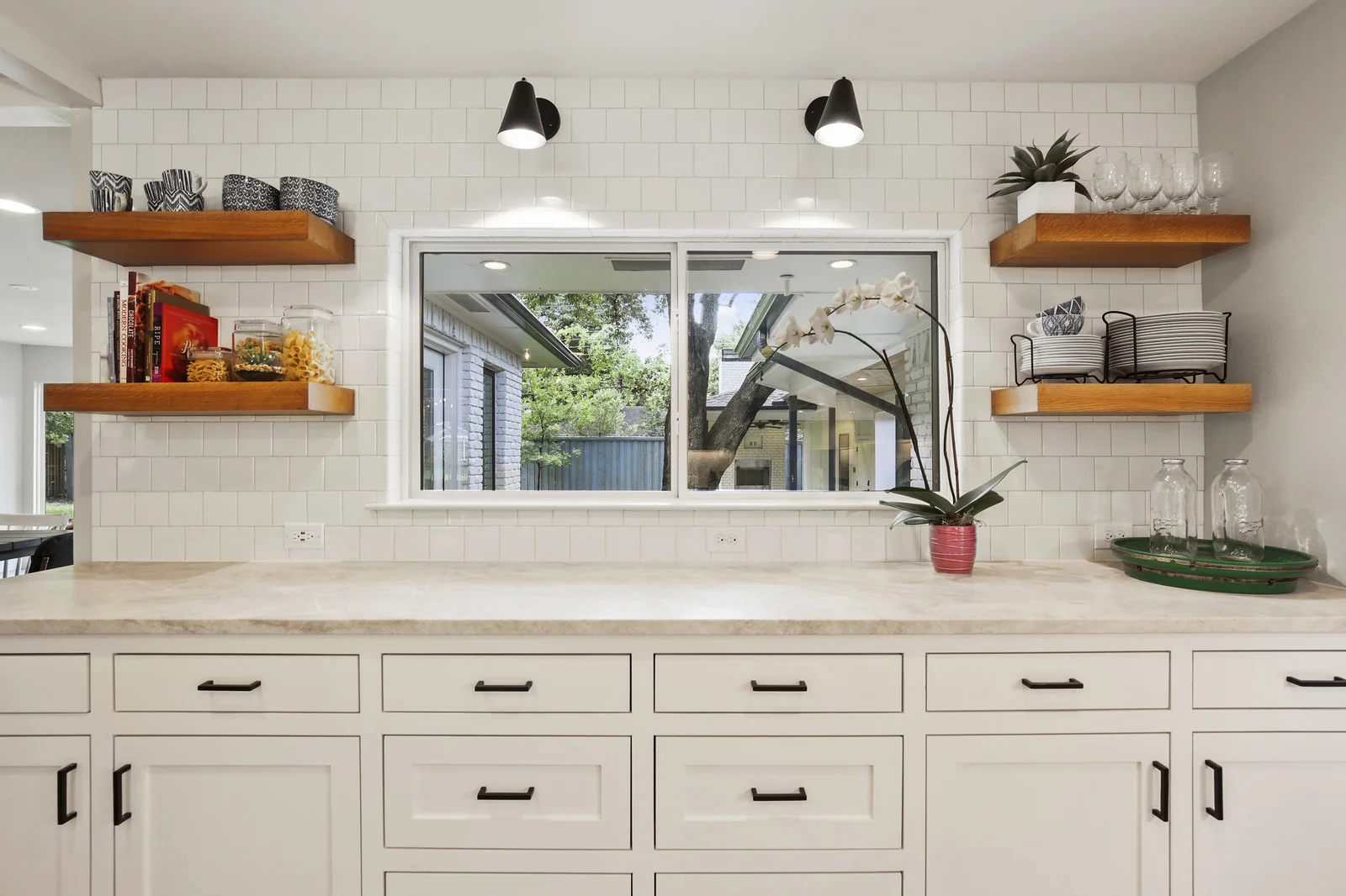 15_5410PrestonHaven_015_mls.jpg