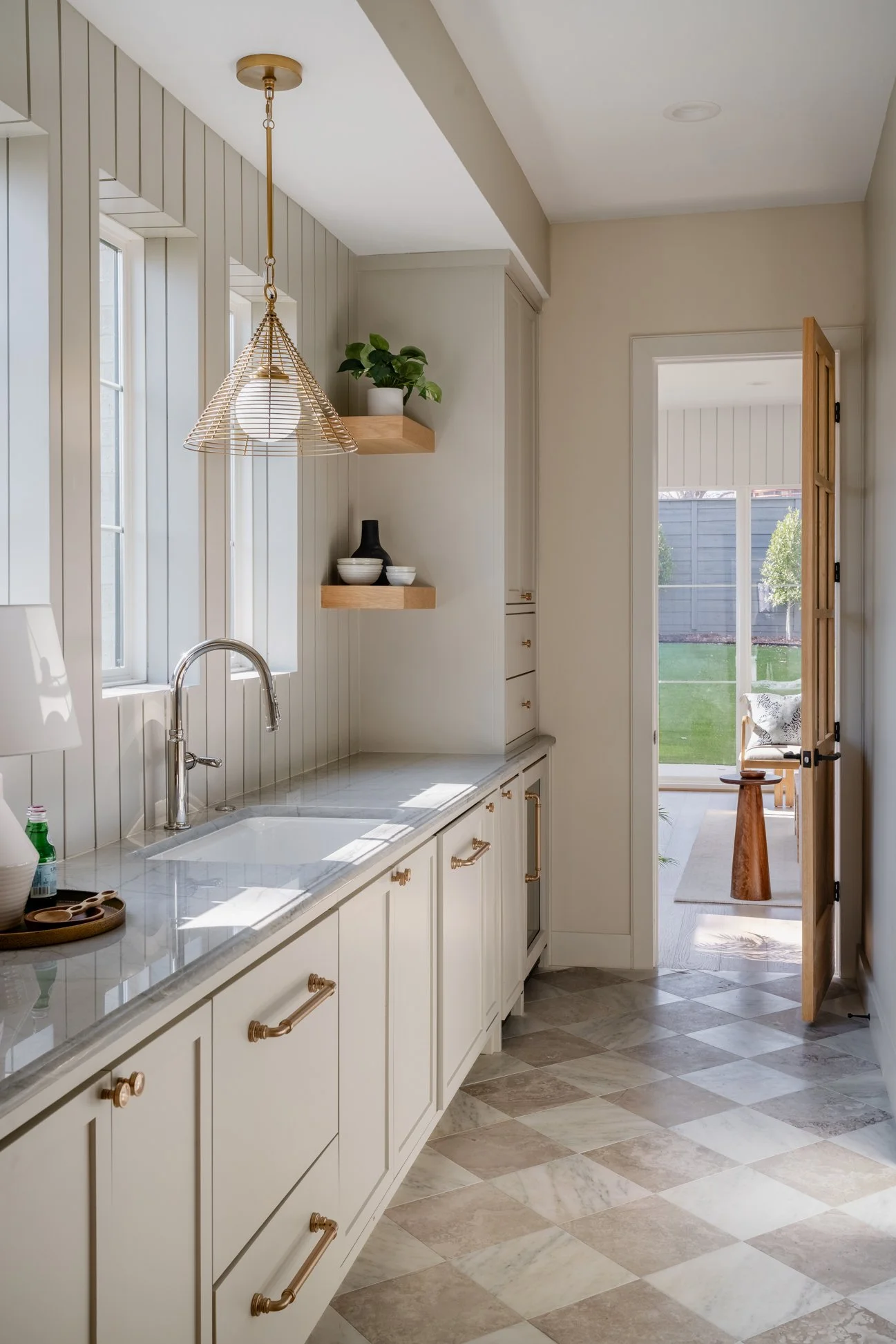 e-lake-highlands-pantry-high-res-1.jpg