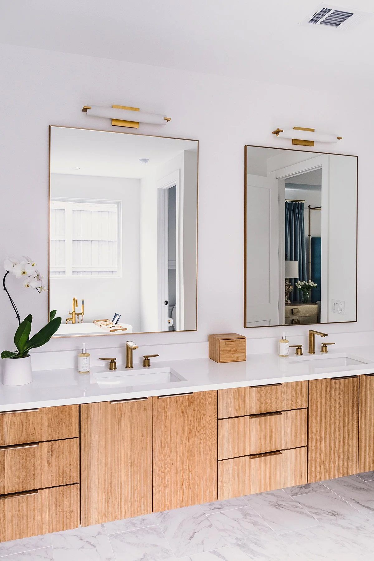 ridgetown-primary-bathroom-1-web.jpg