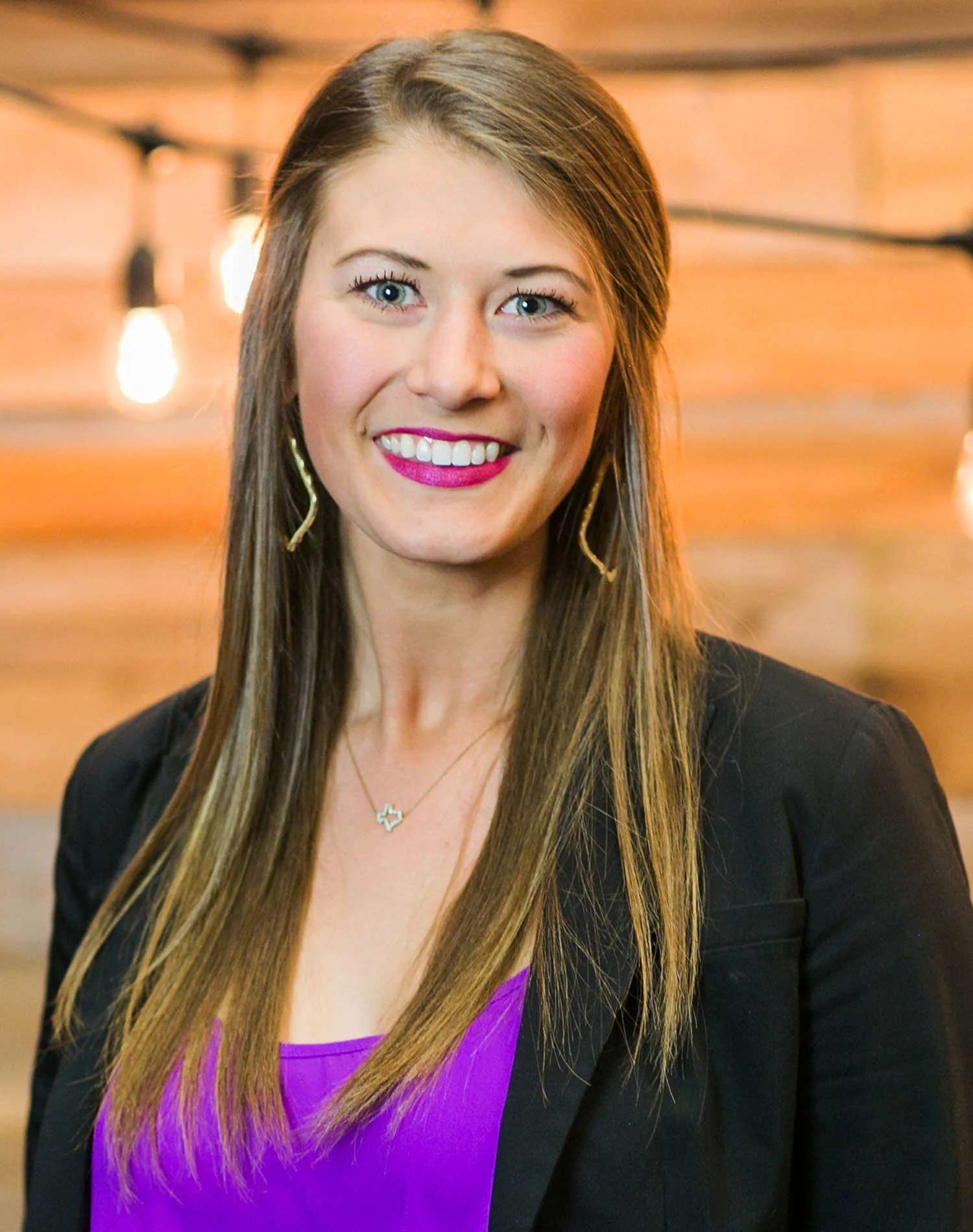 Hannah Walker Coordinator of College & Young Adult Ministries h annah@mysumc.org 214-491-0585