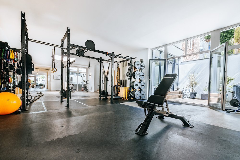 innenaufnahme-adamweiner-personaltrainer-frieidenstr.38a,duesseldorf.jpg