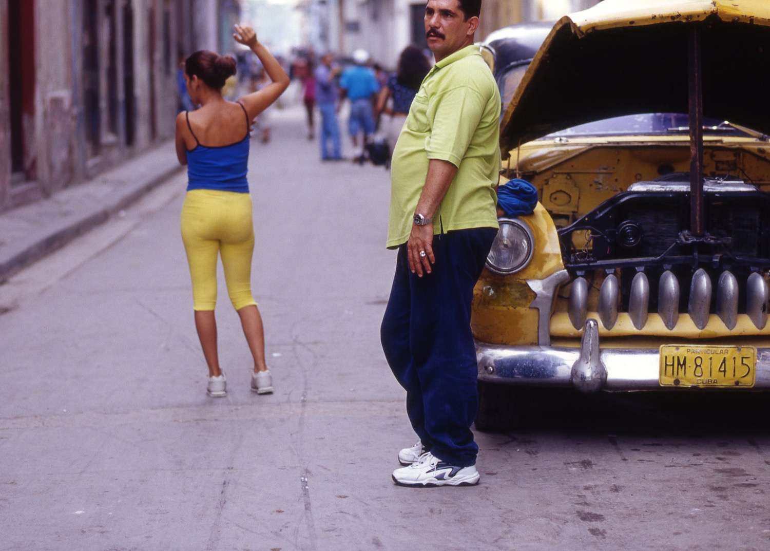 Cuba_taxi-and-girl-on-street-Cuba120.jpg
