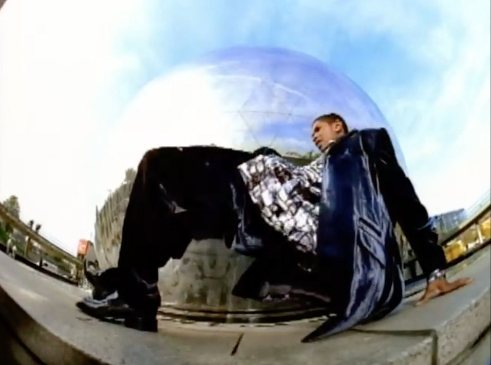 68 - He's Talkin' About Sex, Baby (Usher - Nice & Slow)