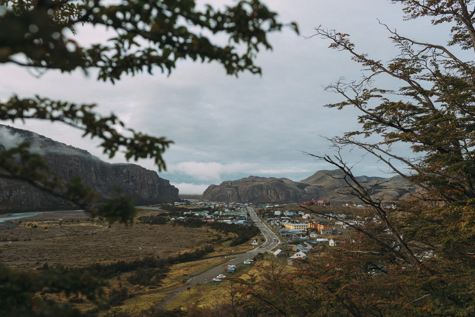 Patagonia-engagement-photography-in-El-Chalten-Argentina-by-lifestyle-photographer-Sam-Wong-of-Artanis-Collective_145.jpg
