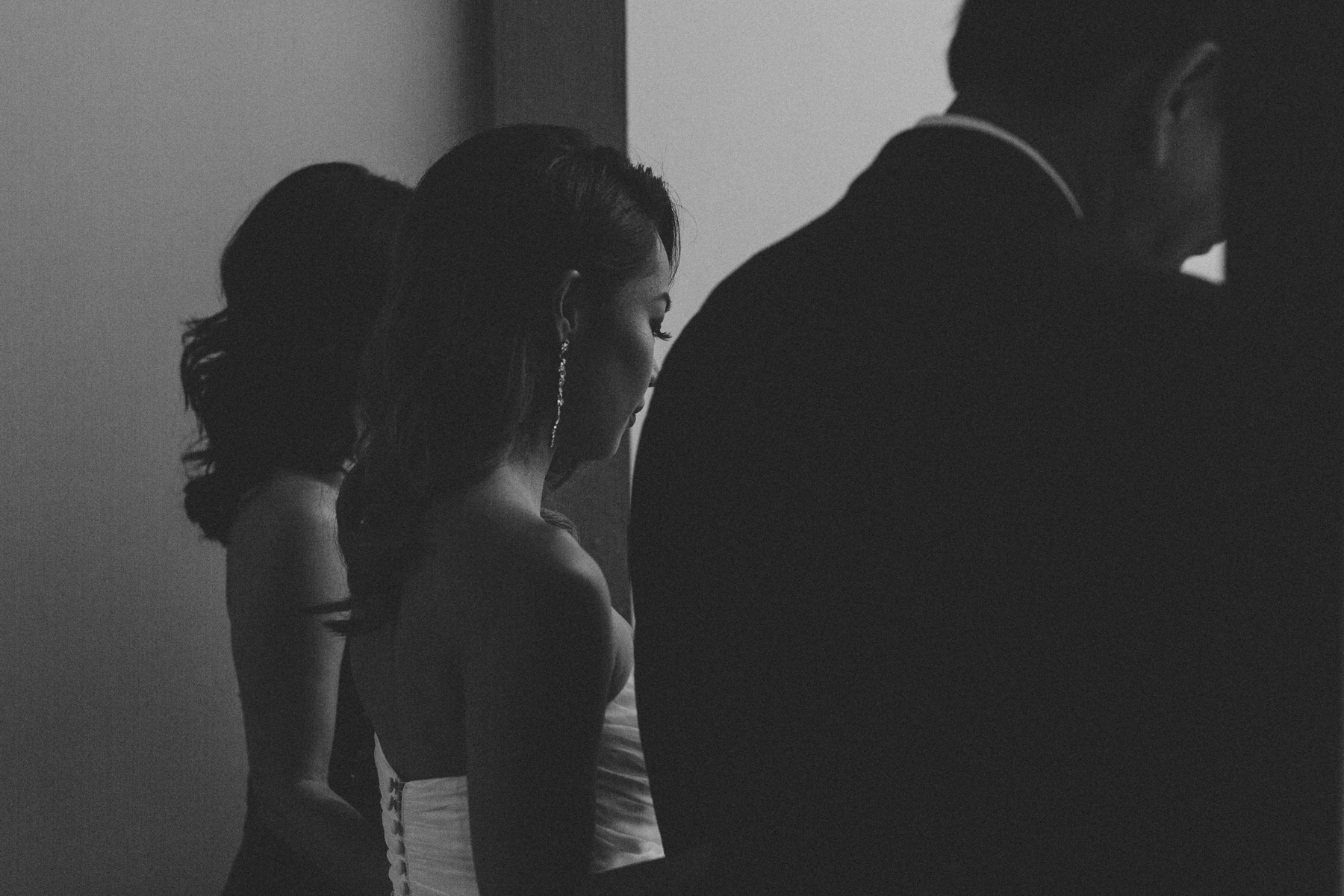 District-28-wedding-photography-by-Sam-Wong-of-Artanis-Collective_0030.jpg