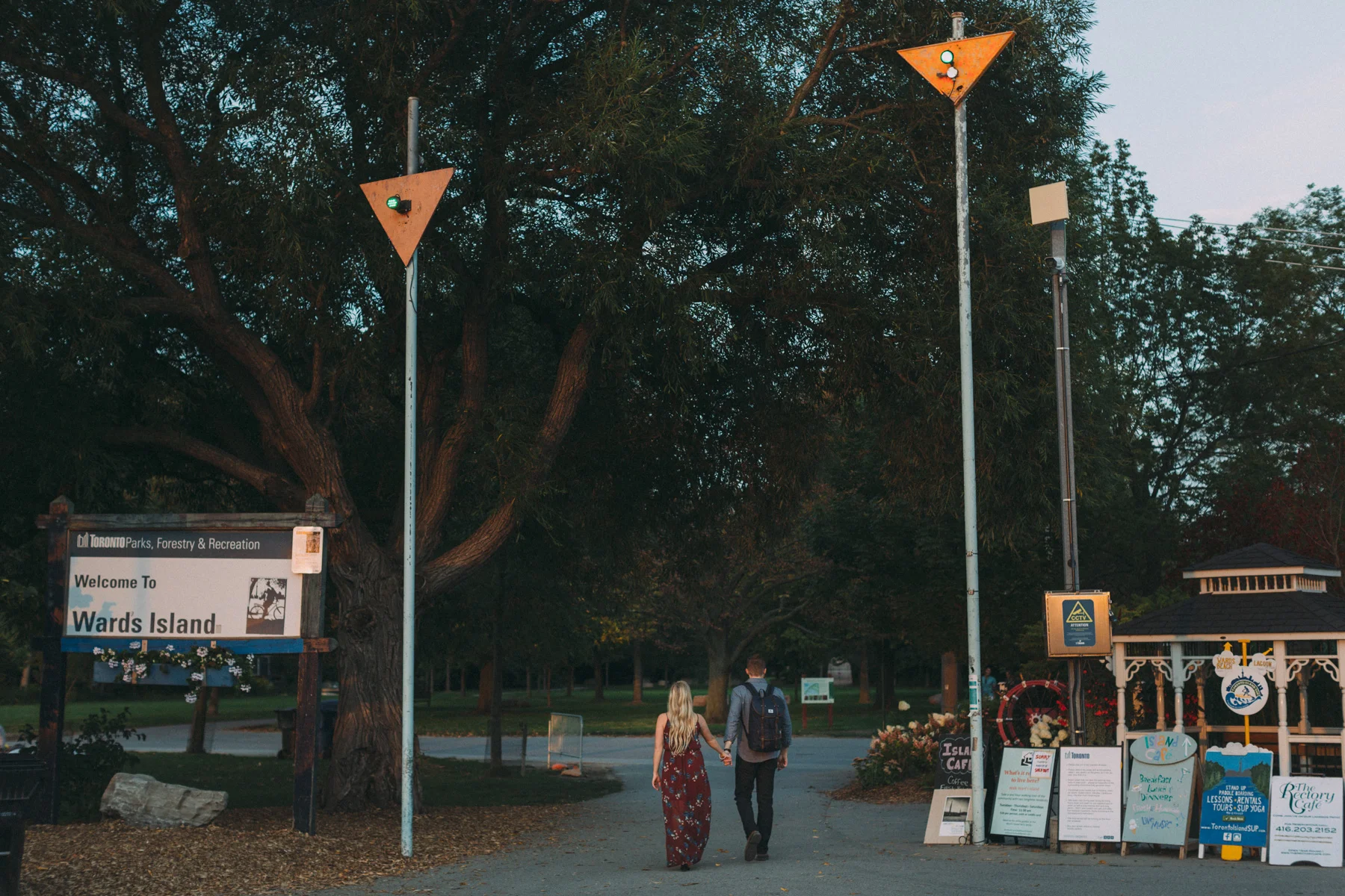 Toronto-Island-engagement-session-and-CNE-Laurie-and-Craig-by-Sam-Wong-of-Artanis-Collective_004.jpg