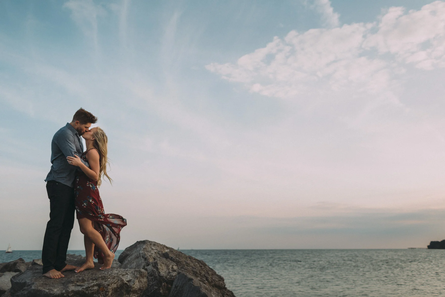 Toronto-Island-engagement-session-and-CNE-Laurie-and-Craig-by-Sam-Wong-of-Artanis-Collective_015.jpg