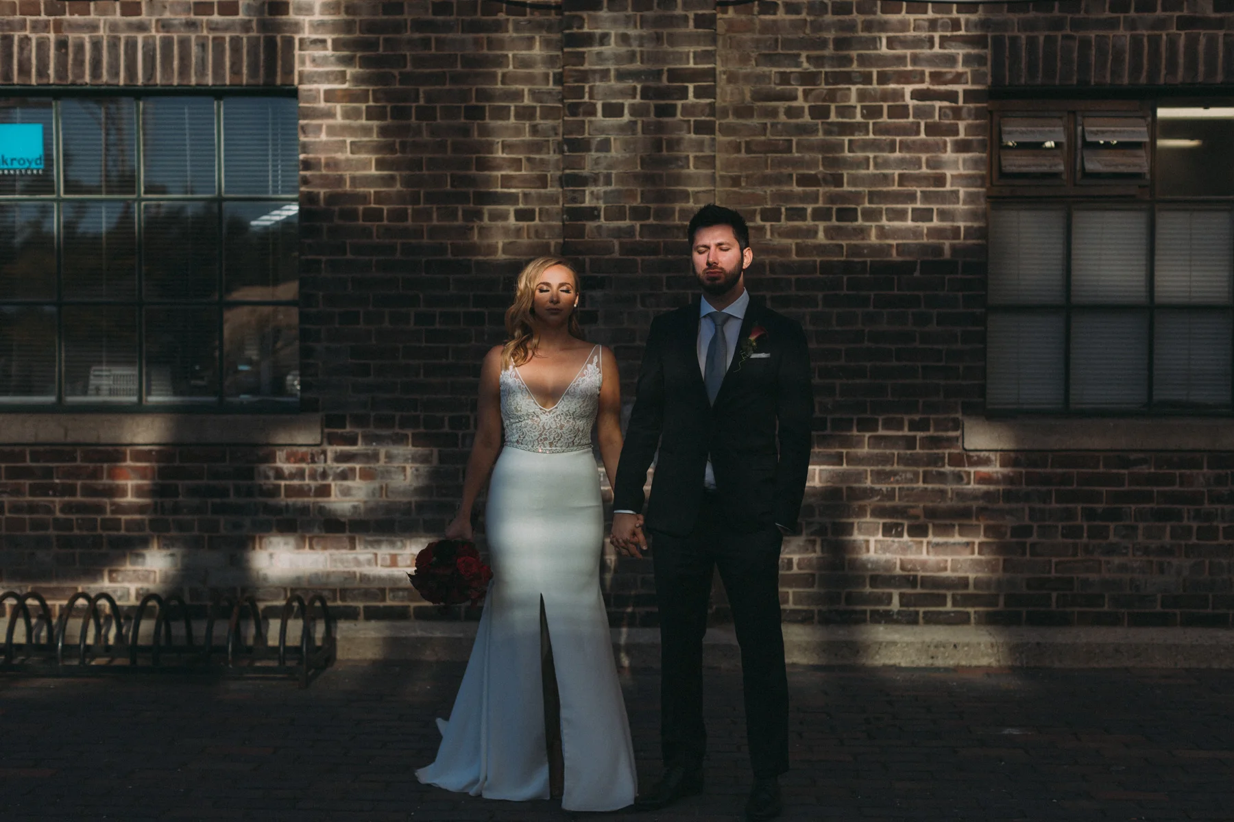 Thompson-Landry-Gallery-wedding-photos-Toronto-by-Sam-Wong-of-Artanis-Collective-Polina-Zarko_0022.jpg