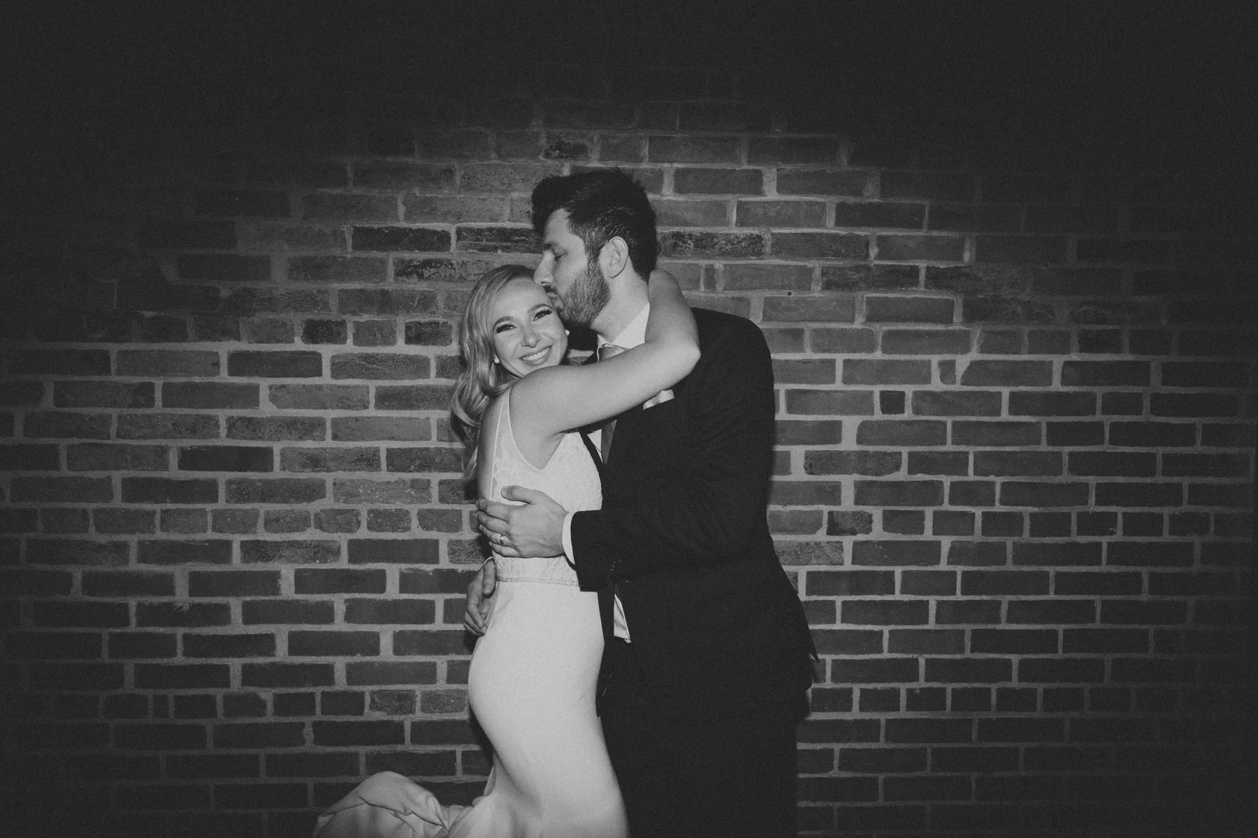 Thompson-Landry-Gallery-wedding-photos-Toronto-by-Sam-Wong-of-Artanis-Collective-Polina-Zarko_0061.jpg