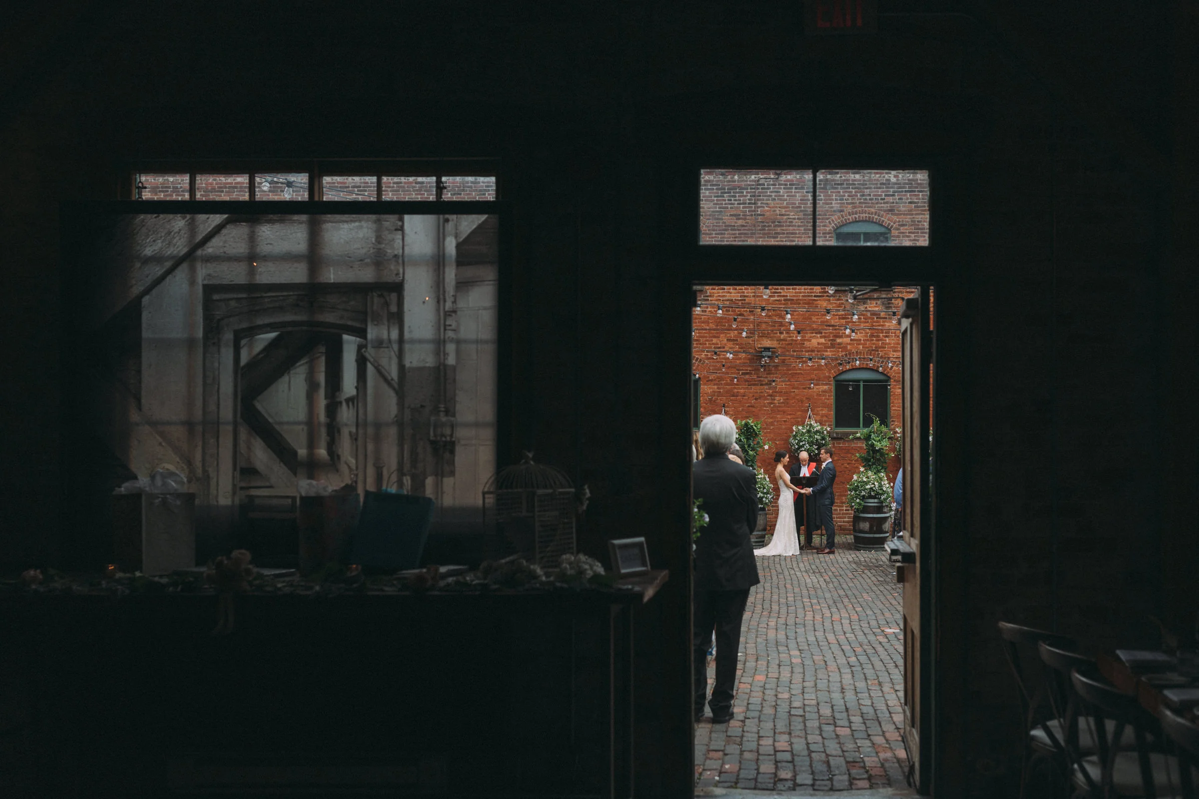 Archeo-wedding-photography-Toronto-by-Sam-Wong-of-Visual-Cravings-MnB_33.jpg
