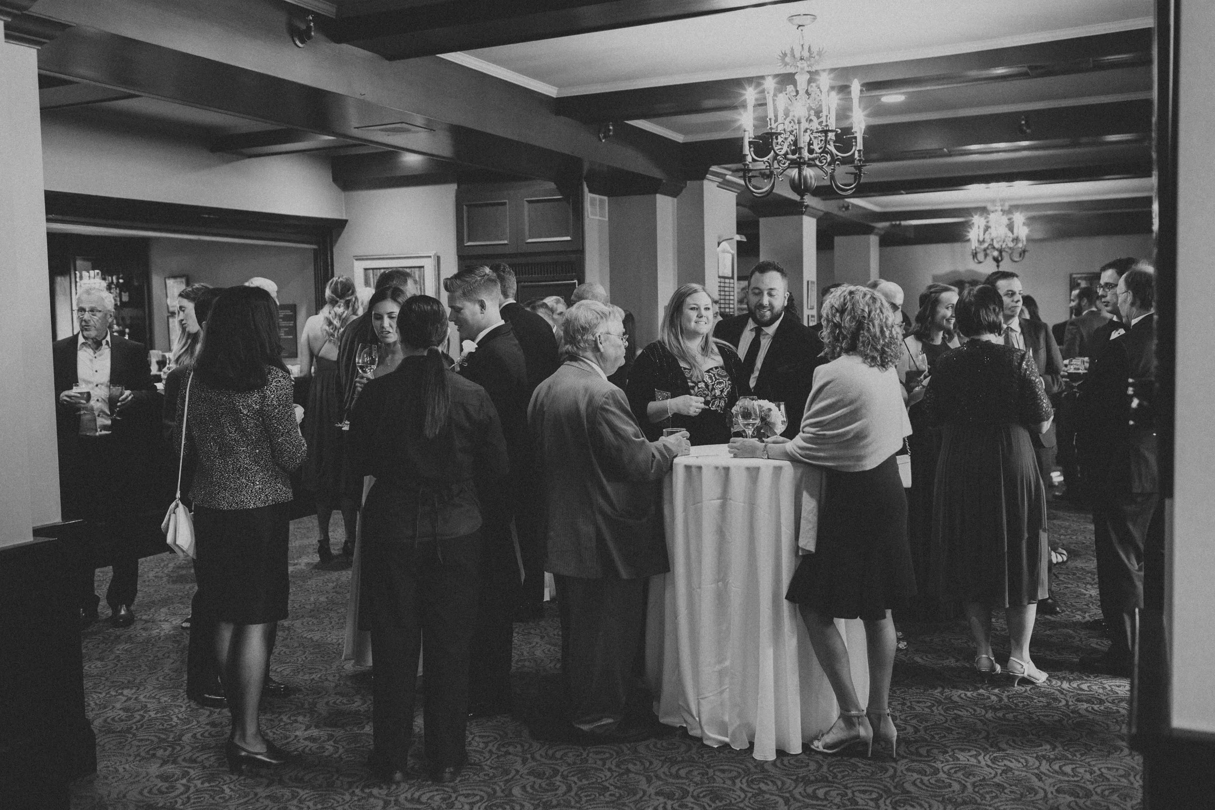 Mississaugua-Golf-and-Country-Club-wedding-photography-Emma-and-Nigel-by-Sam-Wong-of-Visual-Cravings_40.jpg