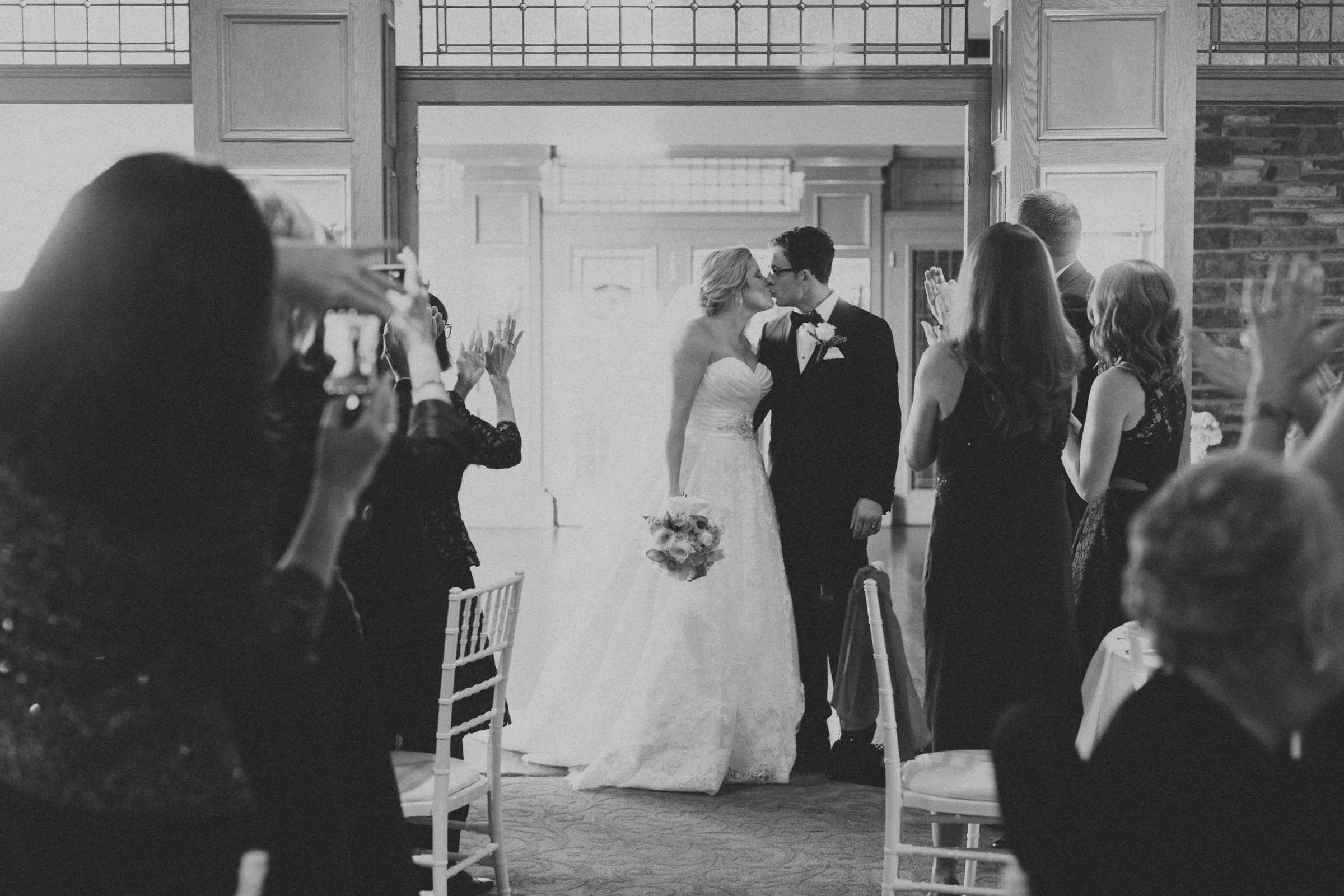 Mississaugua-Golf-and-Country-Club-wedding-photography-Emma-and-Nigel-by-Sam-Wong-of-Visual-Cravings_48.jpg