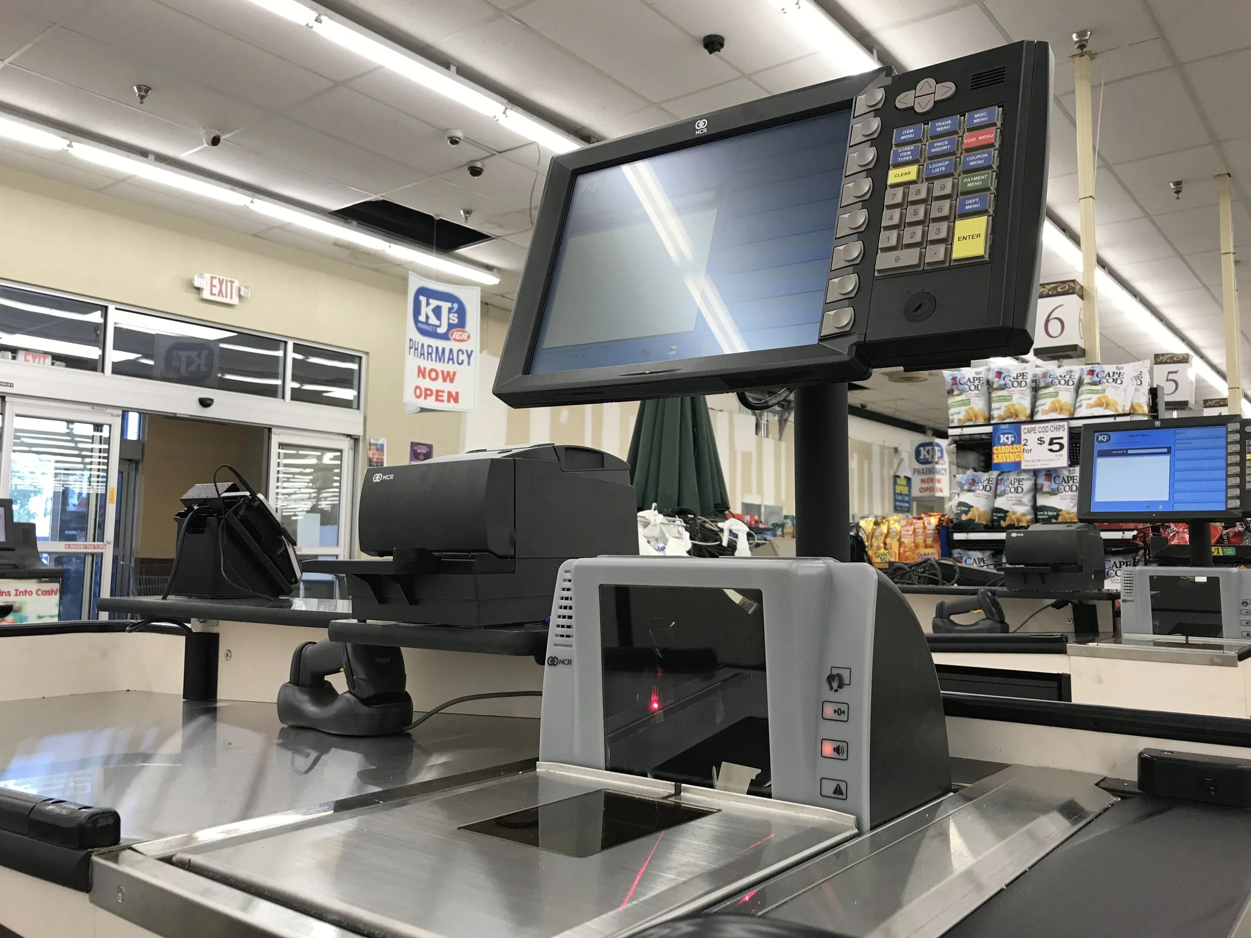 KJ'S Market, Lake City, South Carolina Grand Opening — Retail Systems Inc