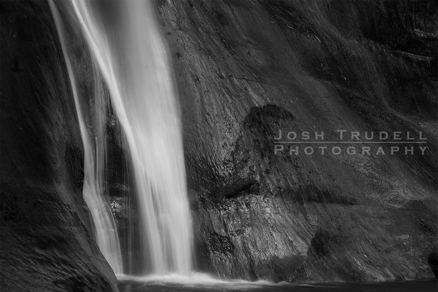 Calf Creek Falls in Escalante, Utah