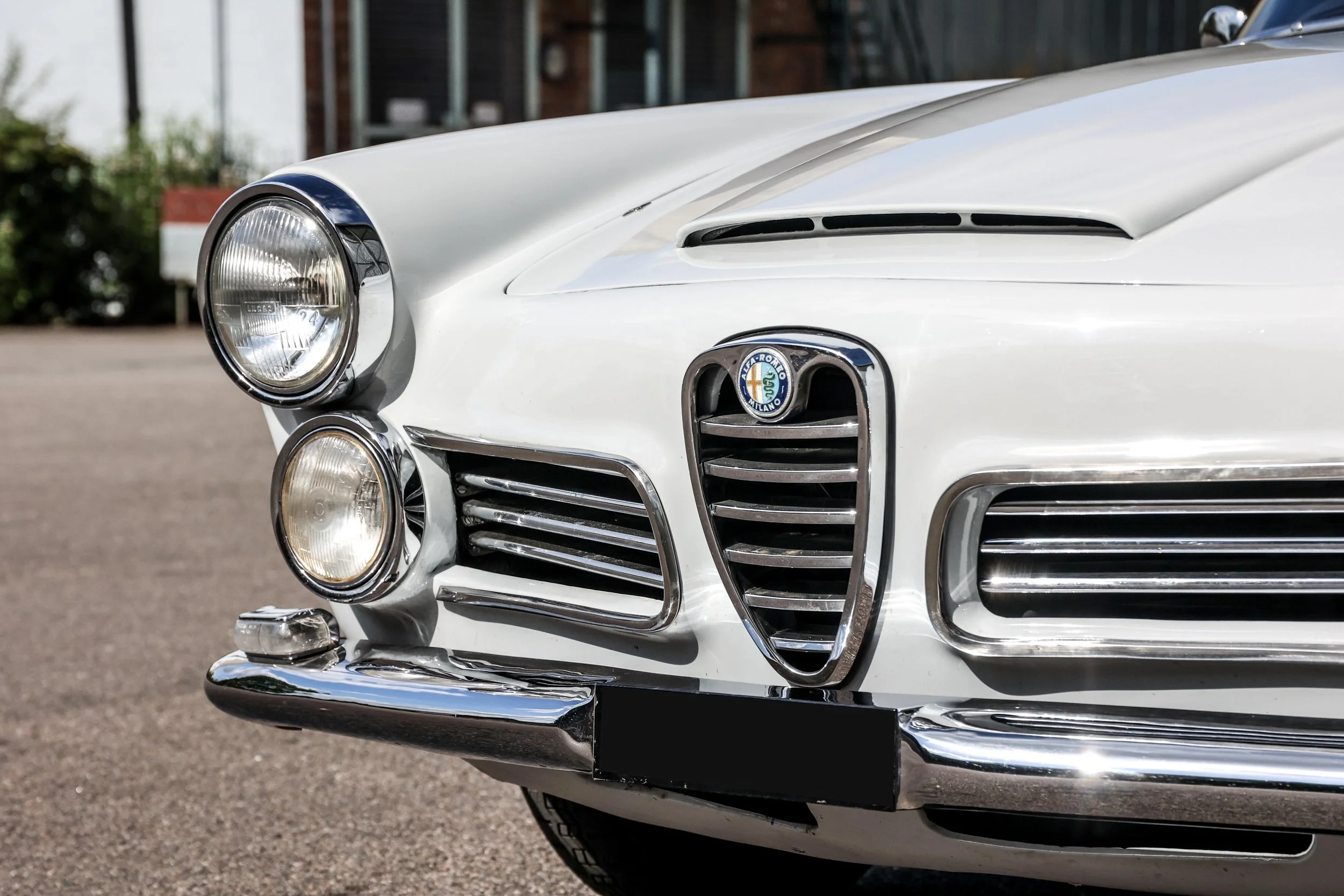 Alfa Romeo 2600-31.jpg