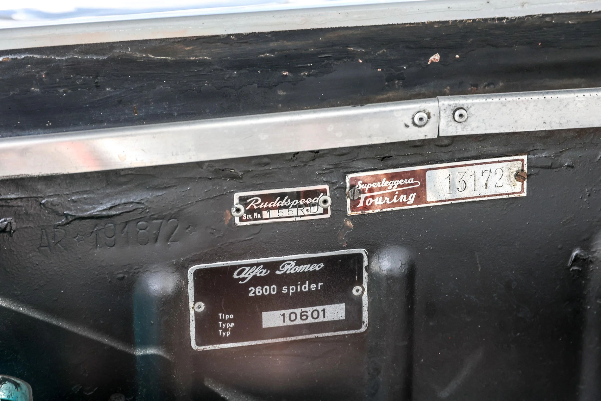 Alfa Romeo 2600-9.jpg
