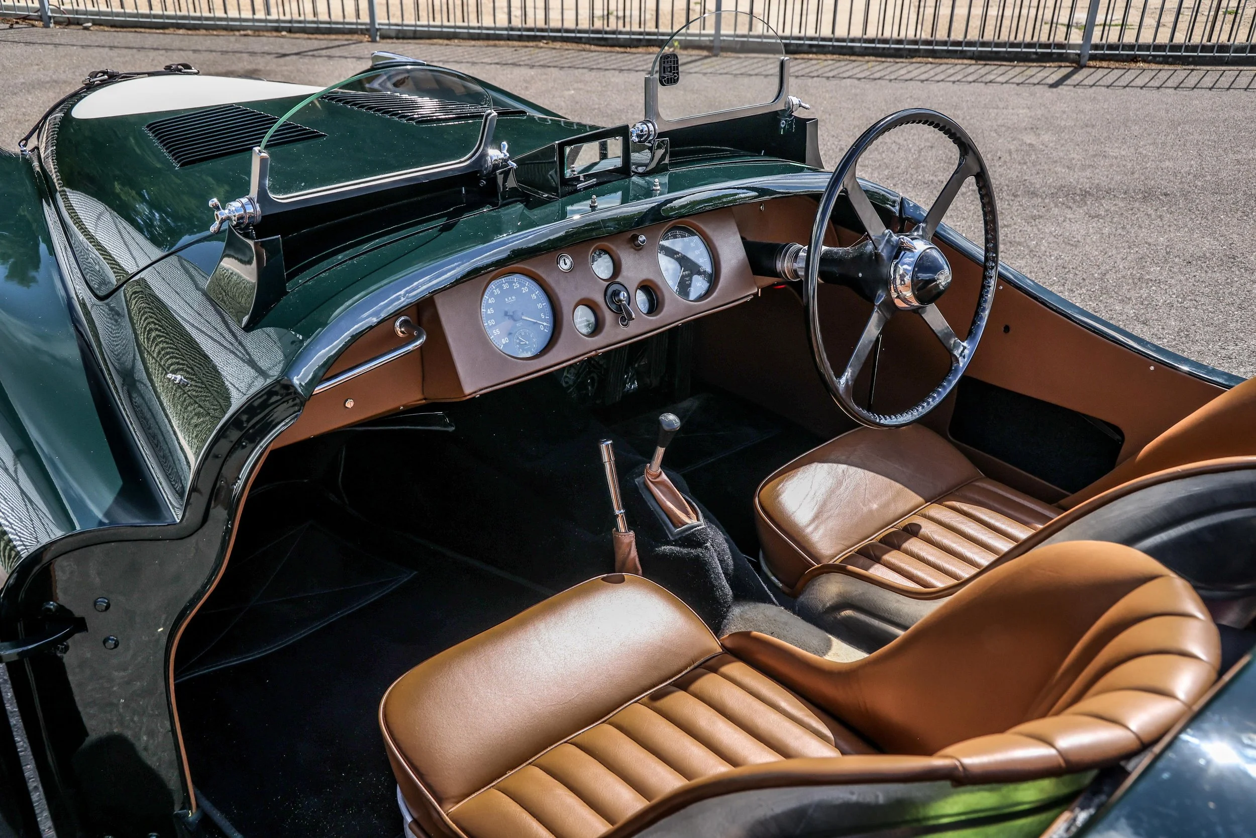 Jaguar XK 120-10.jpg