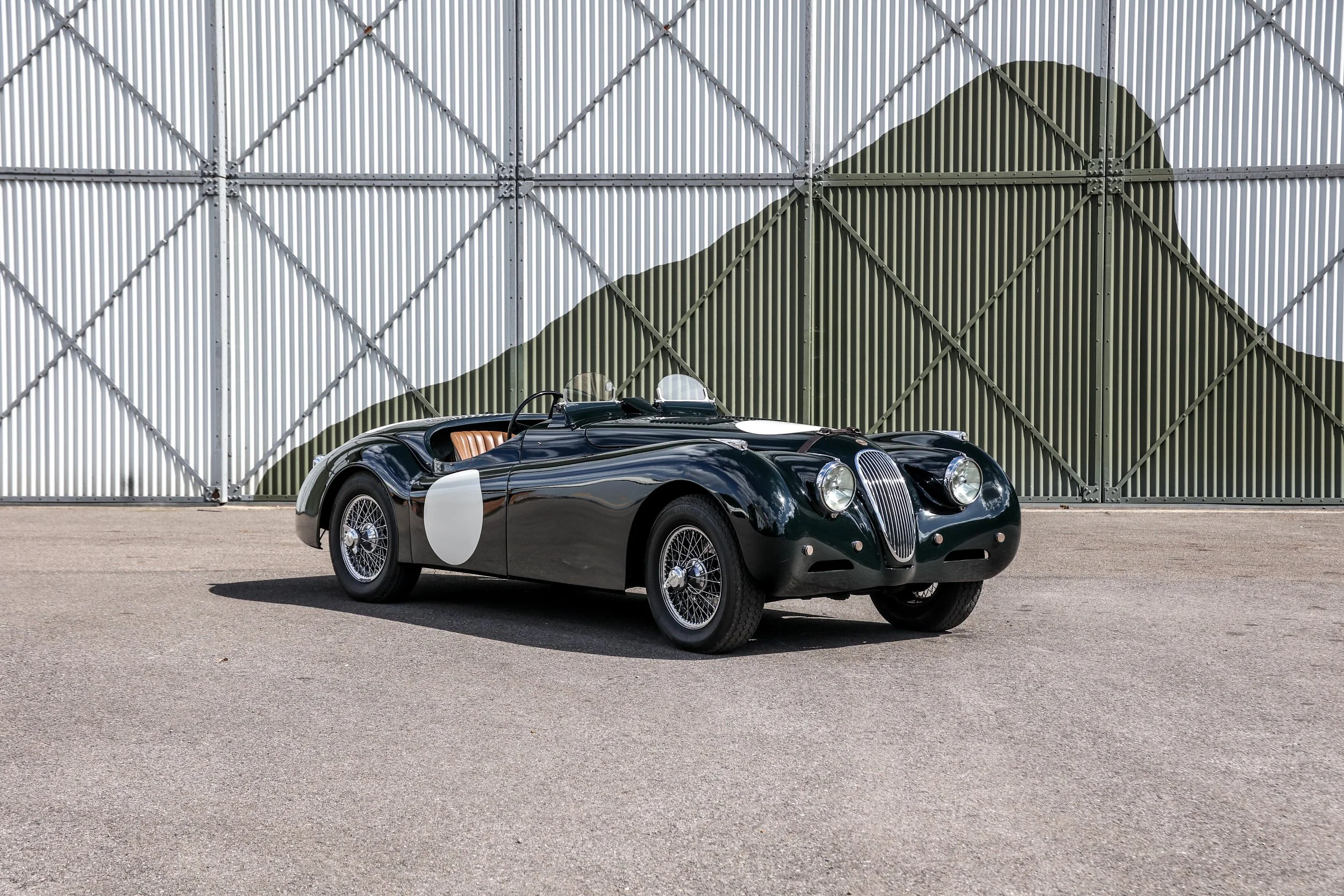 Jaguar XK 120-21.jpg