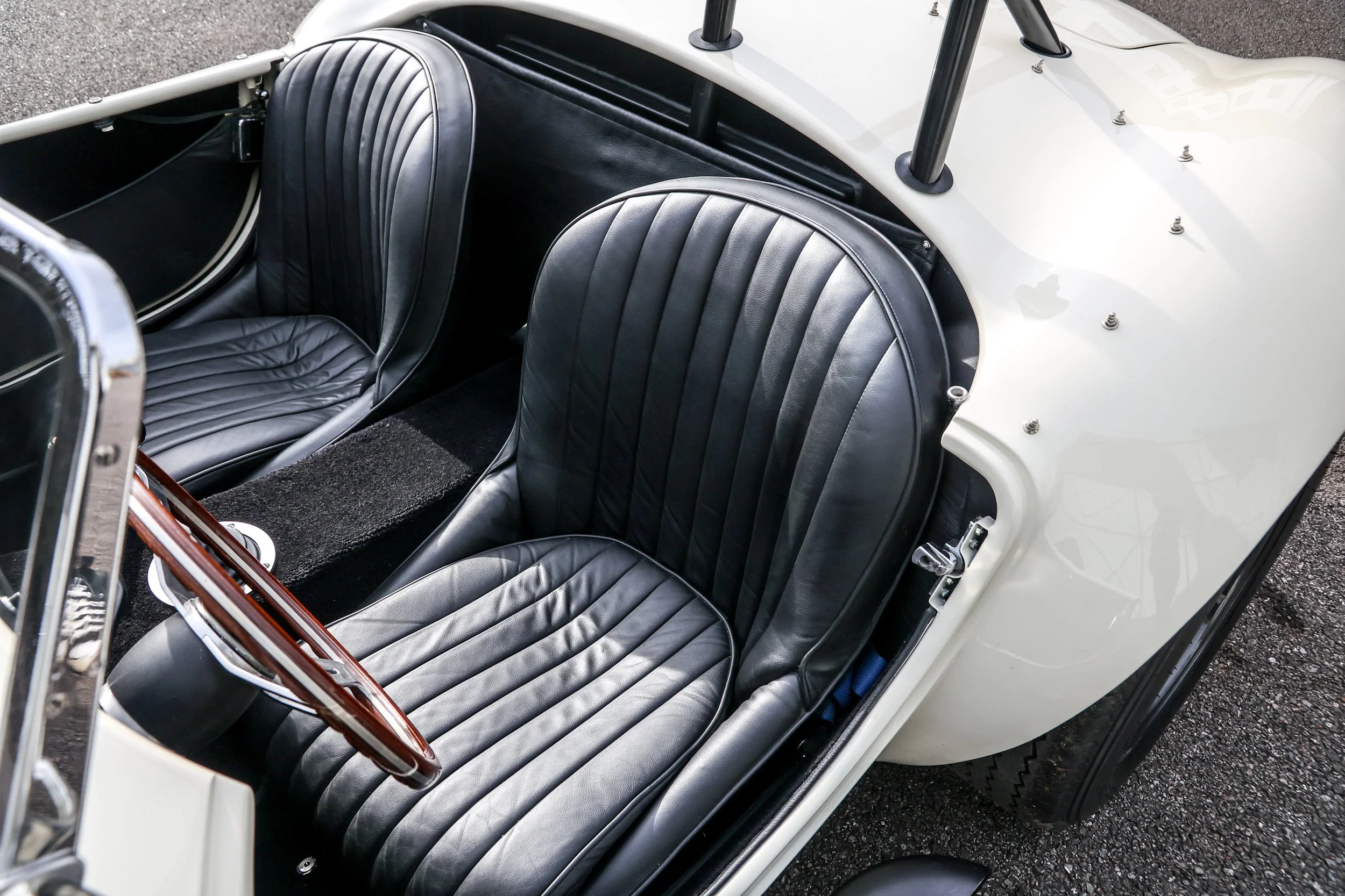 AC Cobra 427 -6.jpg
