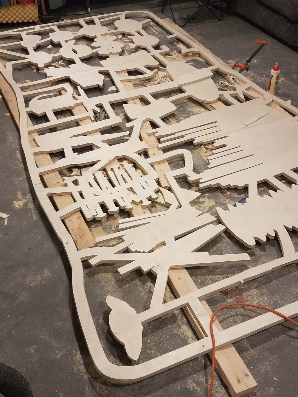 Fabrication and staging of The Anatomy Lesson's wooden frame