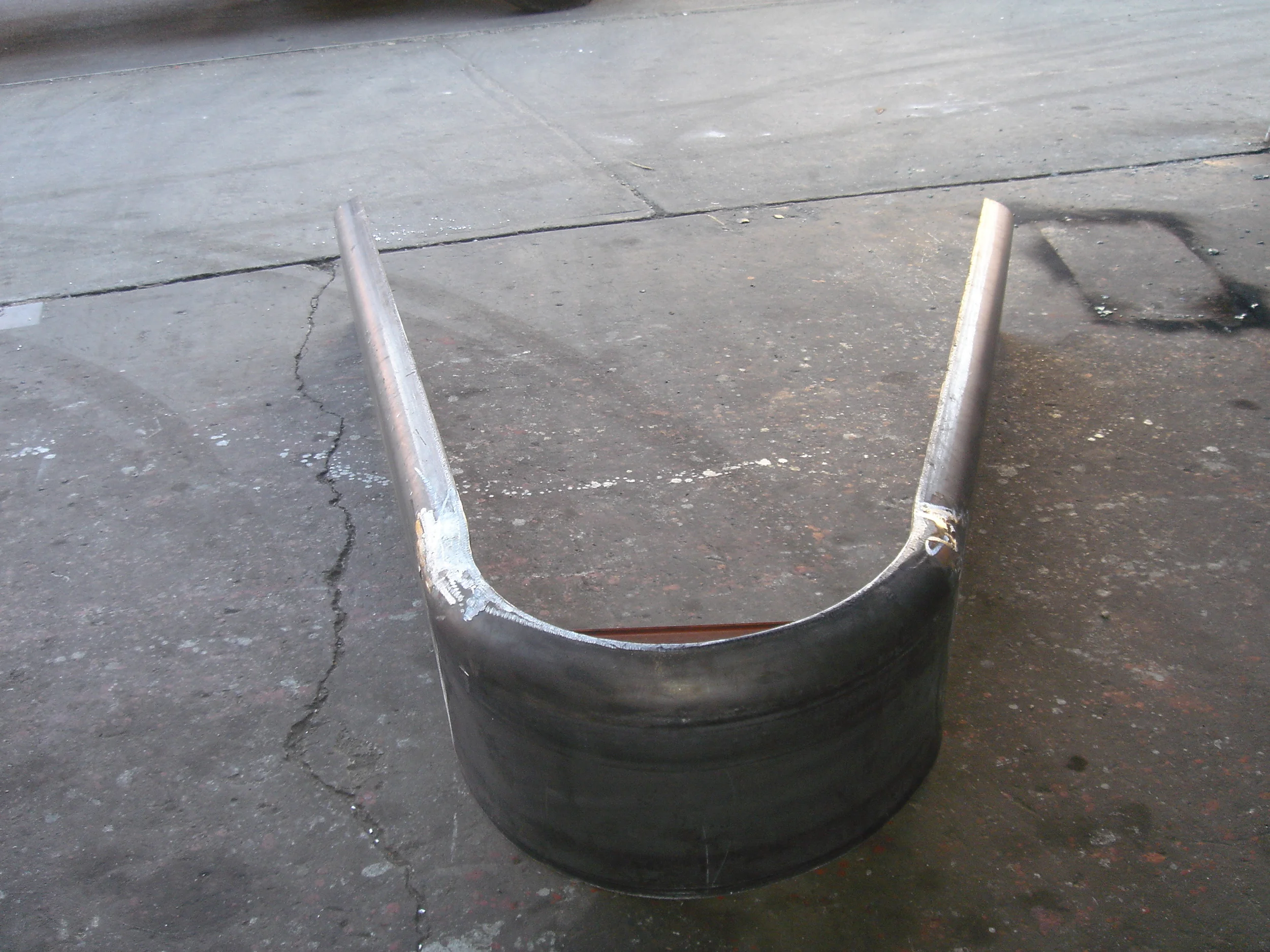 CUSTOME ISLAND CURB 001.jpg