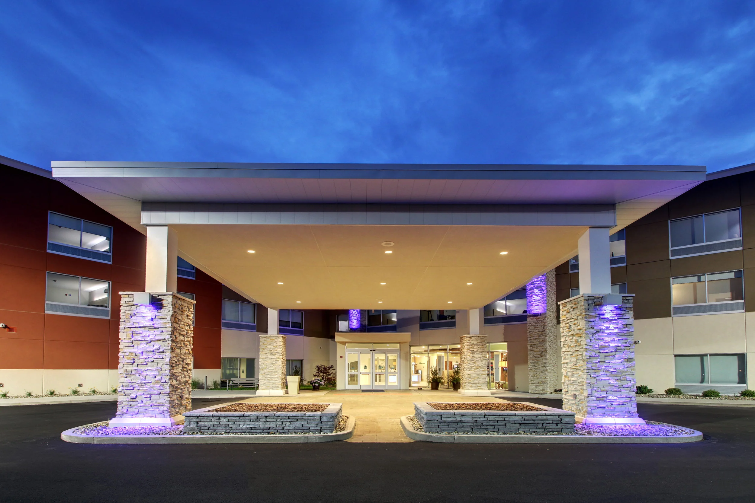 Exterior Twilight 01.jpg