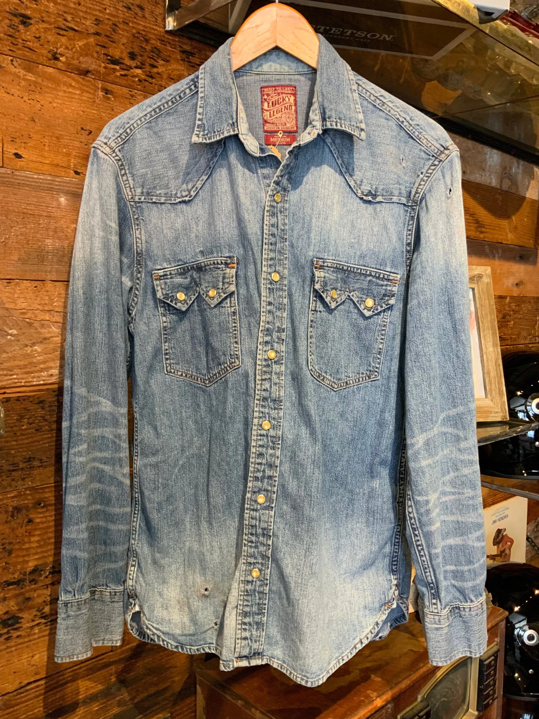 61779357-3BAE-4395-9852-0CA74FFAEC36