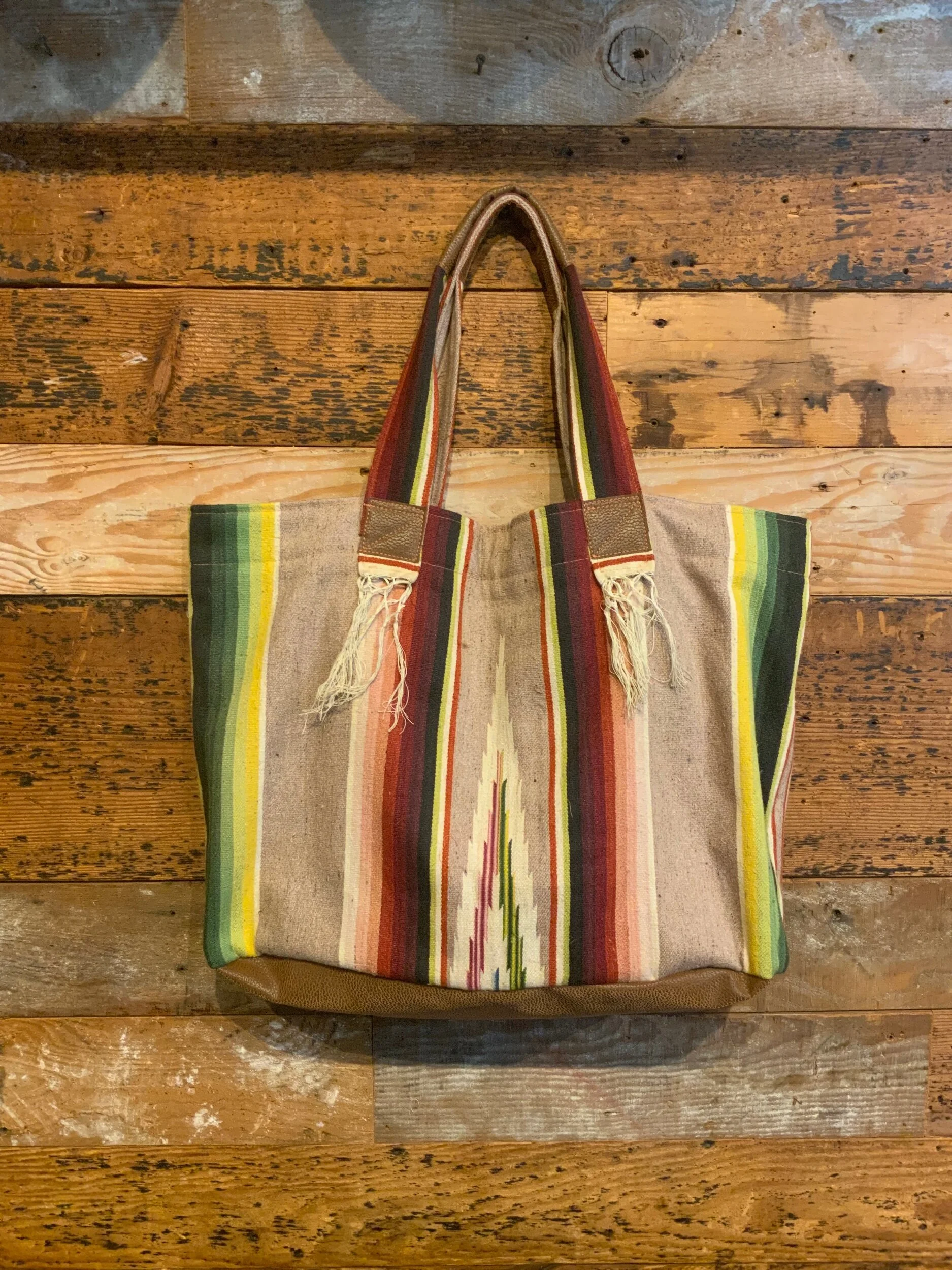 883E5E61-7ACA-40C7-9505-6F3AF2C24301