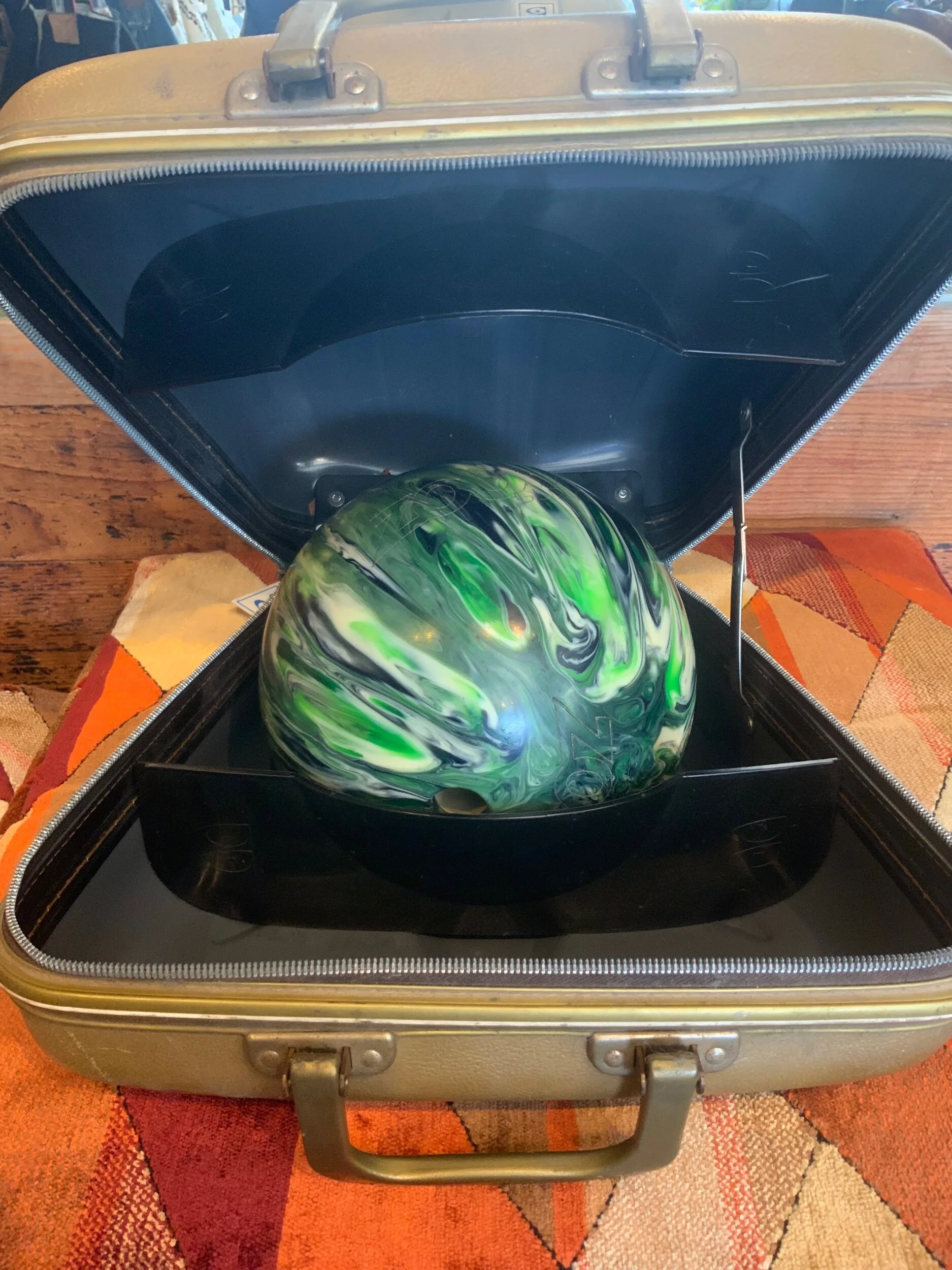 8FAB0FBE-6C4B-41C6-8653-69B5A71A86EA