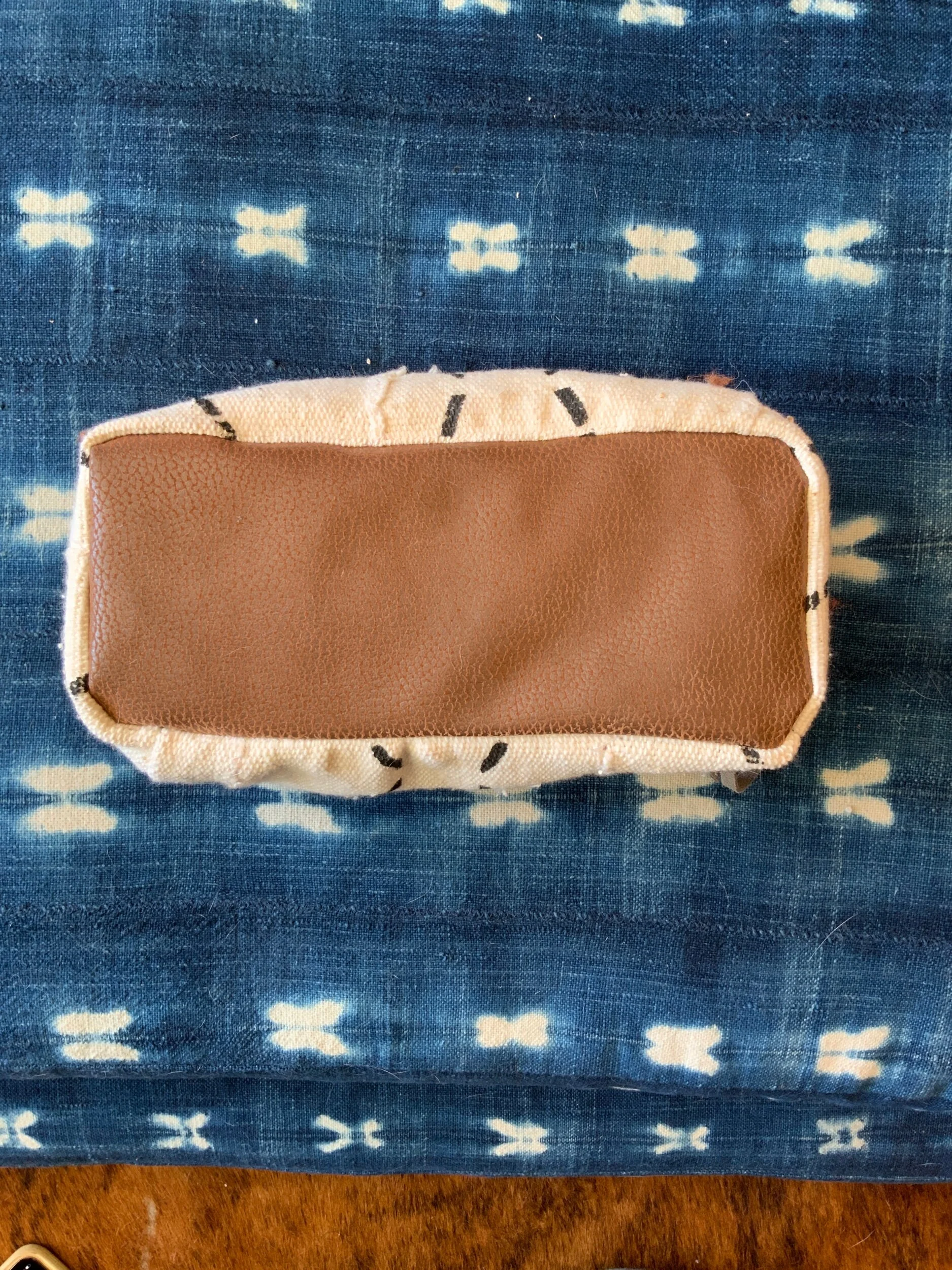 53B6CE4A-8437-4B1A-8654-C787AF290BDC