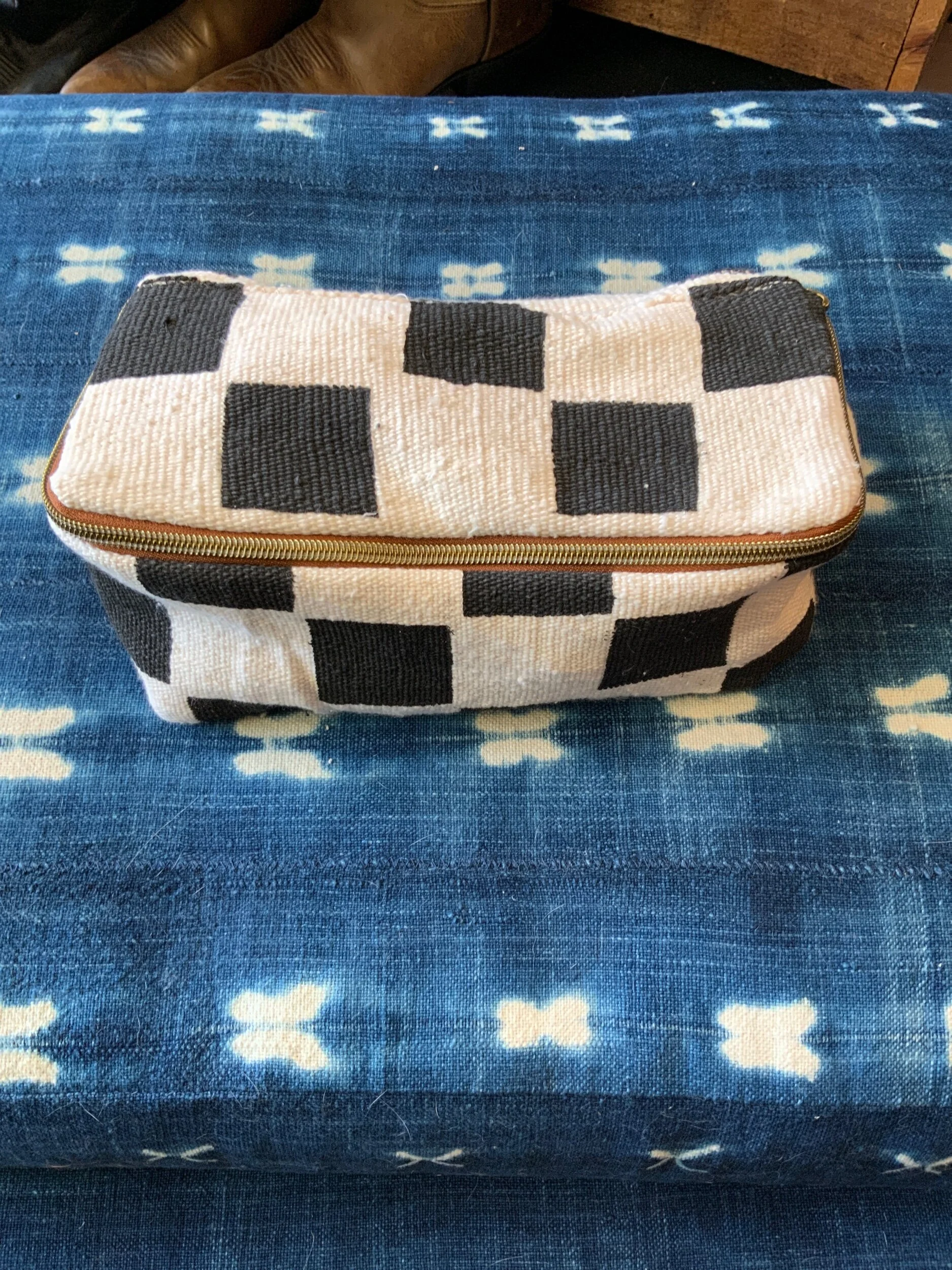 92AB5E35-02E9-4A7E-87DE-5973E98A5B09