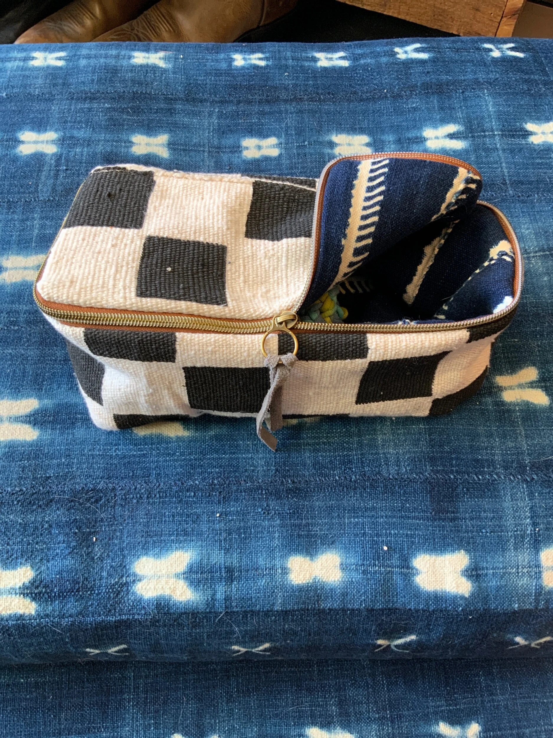 AC2360A0-AEDA-4DE5-A454-B7EAB09882BB