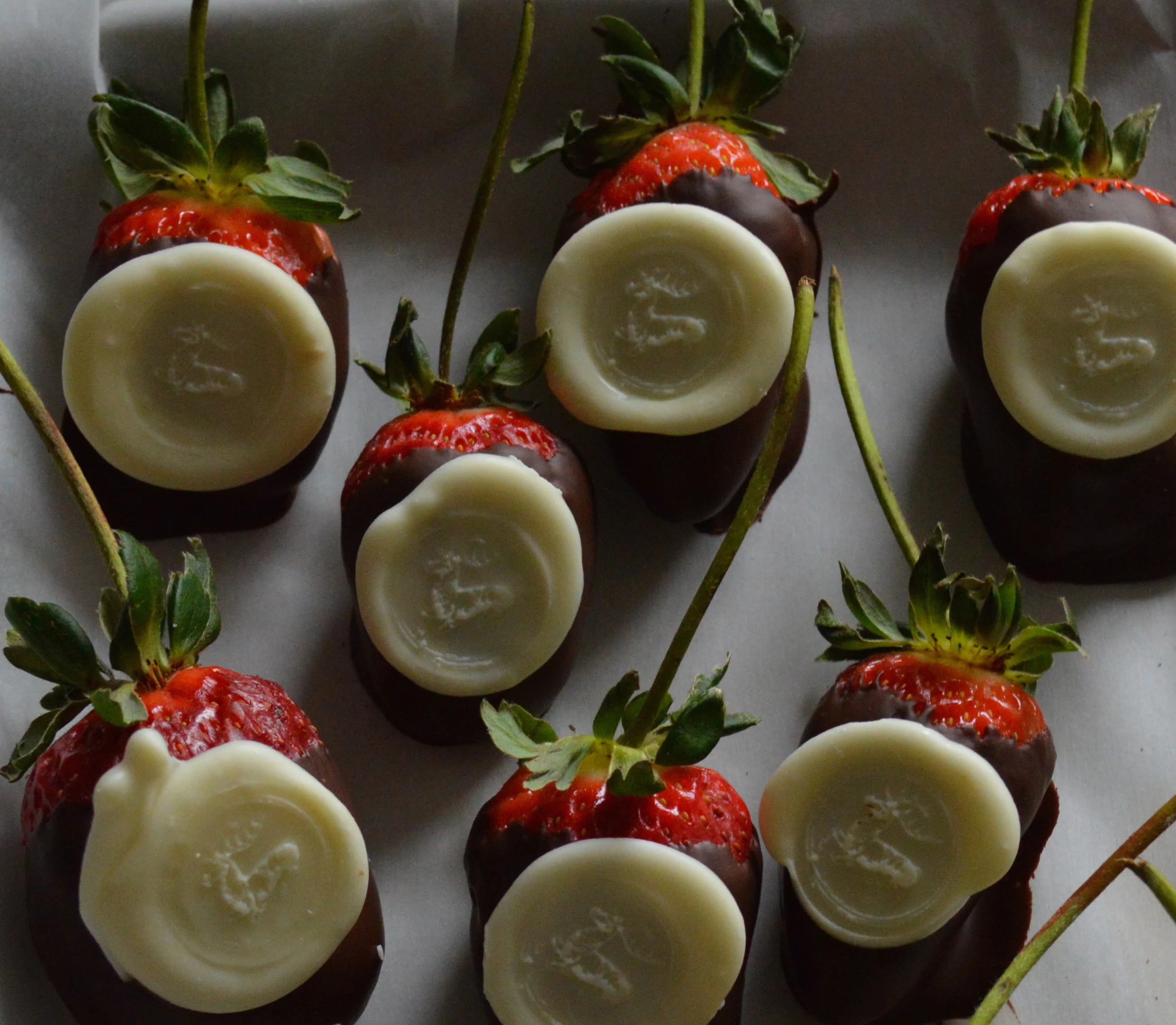 Chocolate dipped strawberries with the Victory Club seal