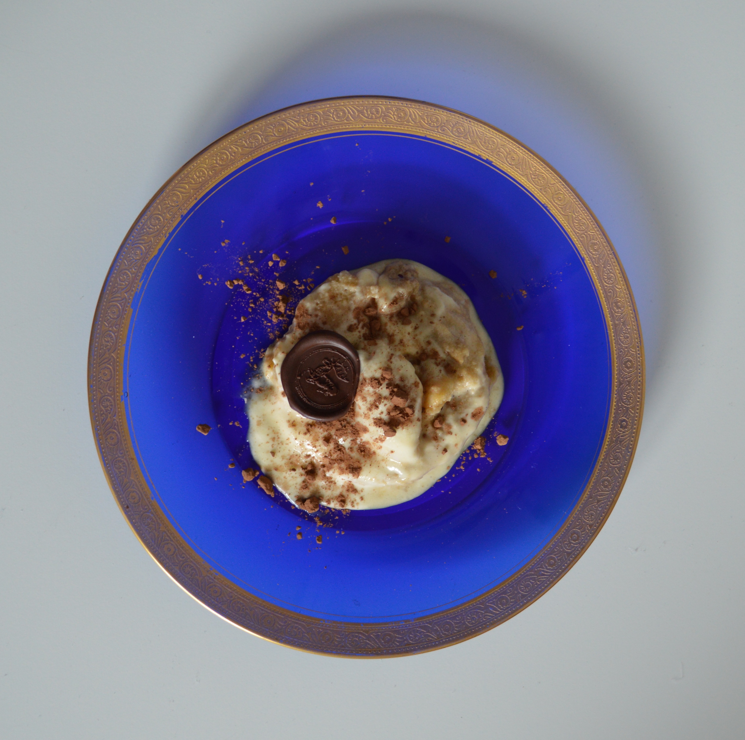 Tiramisù was for dessert. It was topped by a chocolate Victory Club seal. 
