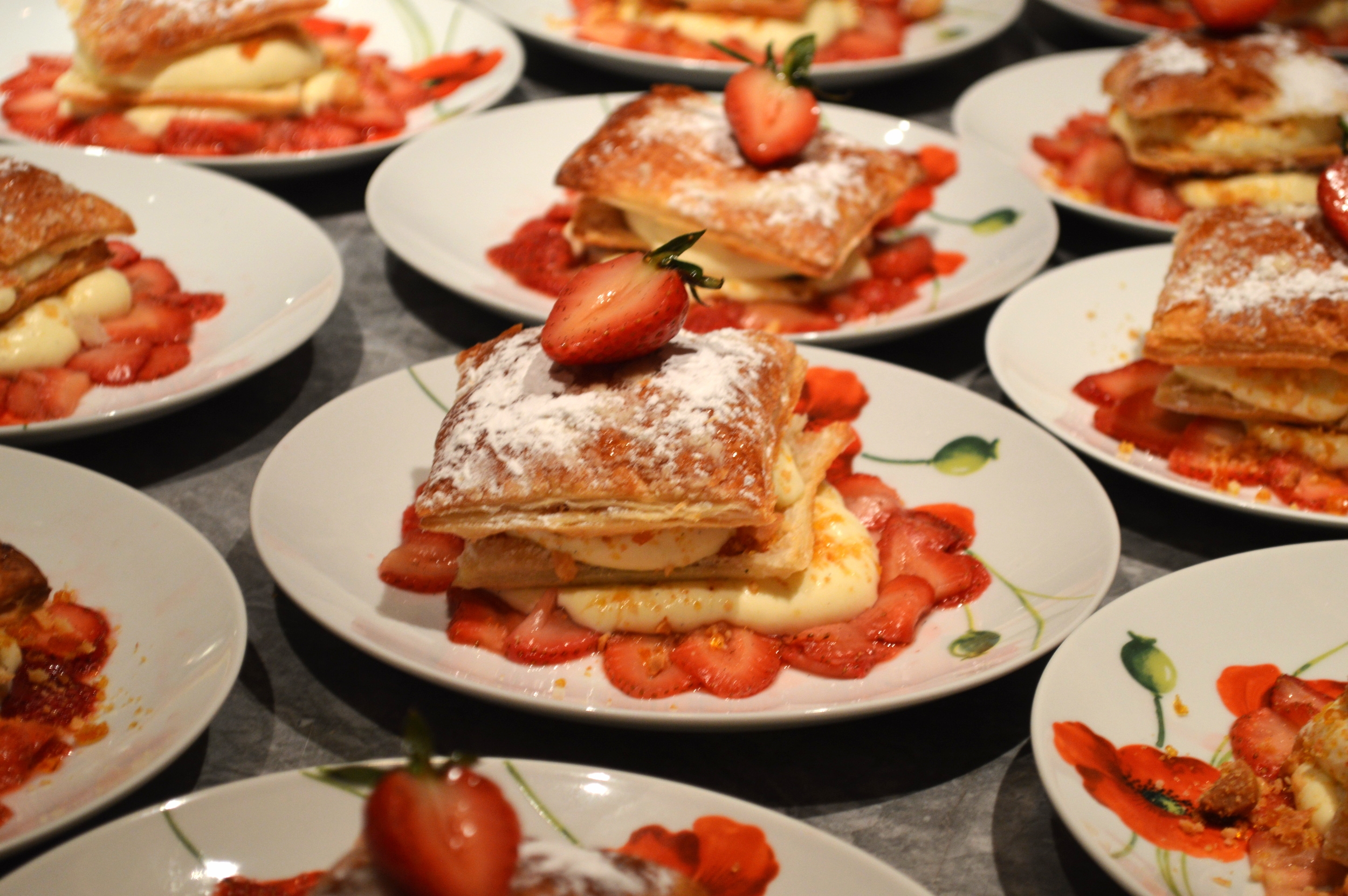 Millie Foglie with Macadamia, Strawberries