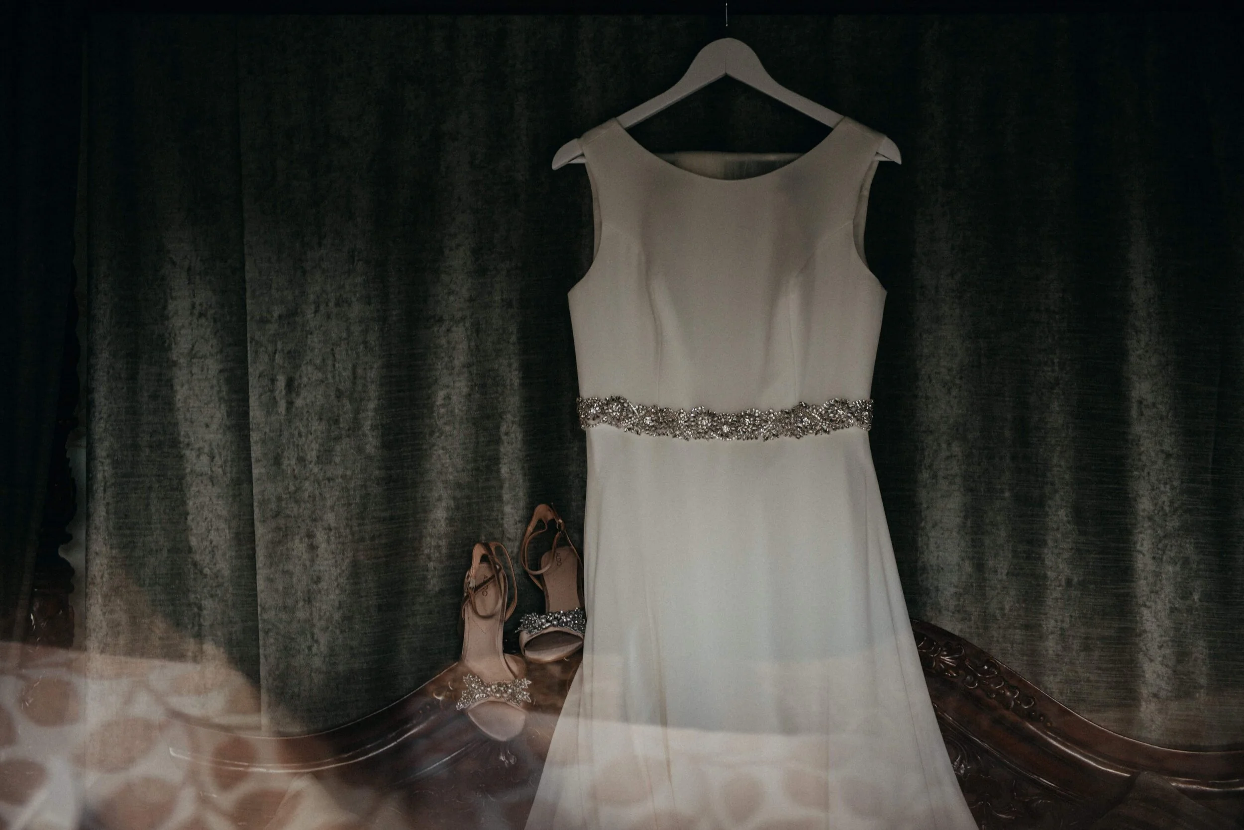 Lincolnshire documentary wedding photographer