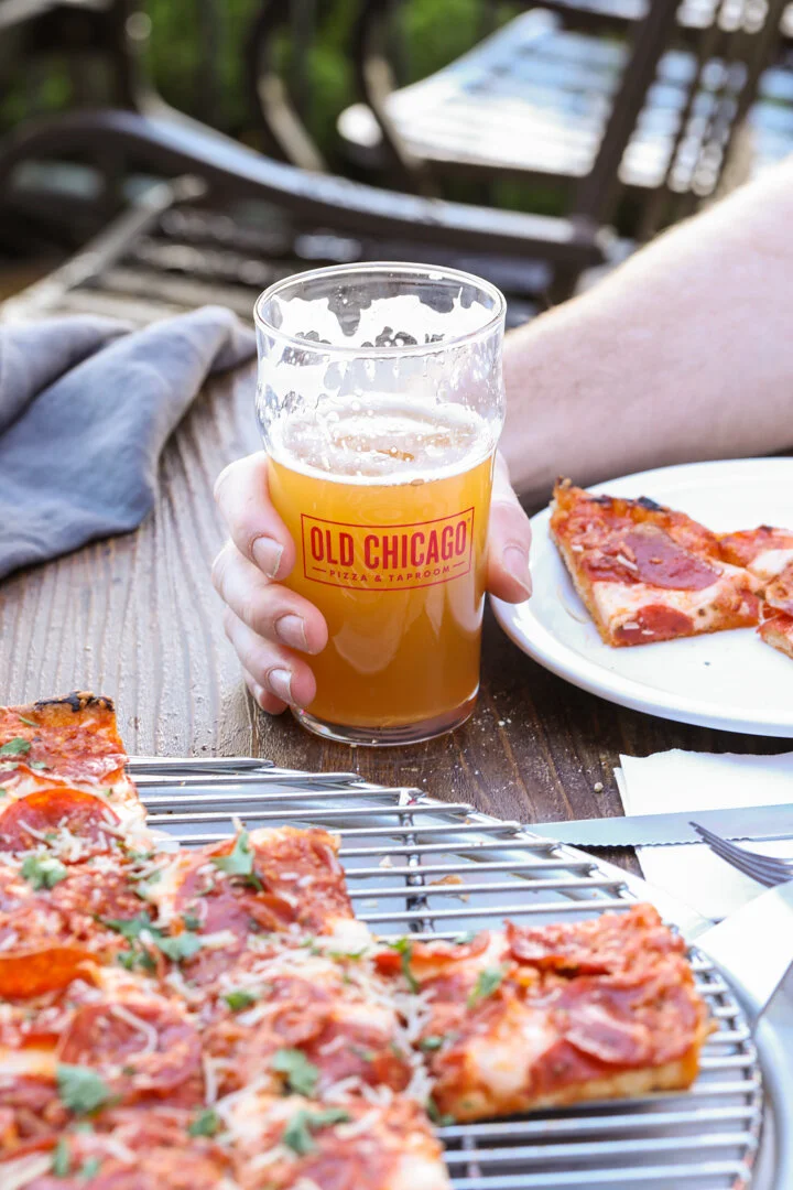 OC_CandidBeer_Pizza_72dpi-42.jpg
