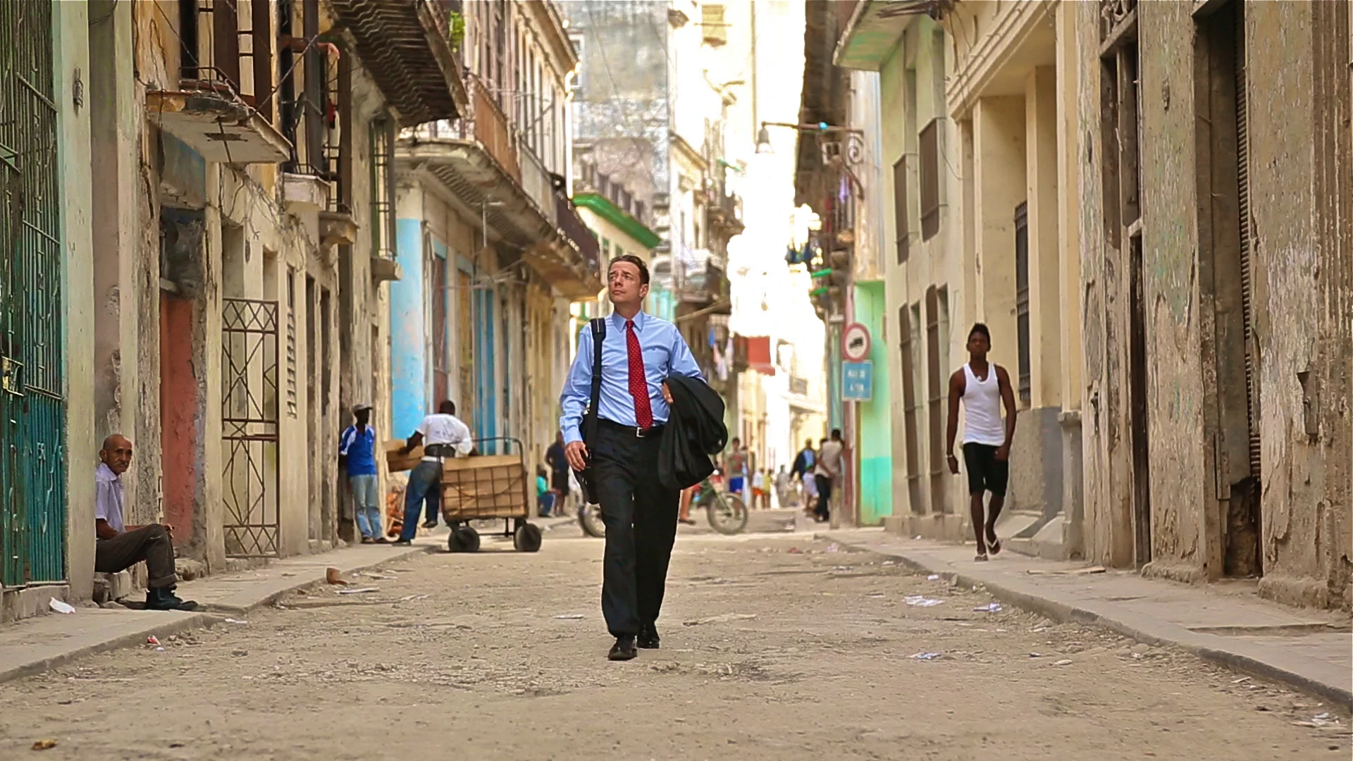 retouch_Gil Havana Street 1.jpg