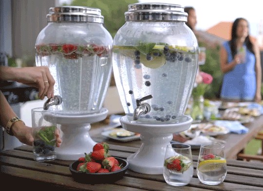 6. Sparkling Water with Mixed Fruit (GIF)_V3_270916.gif