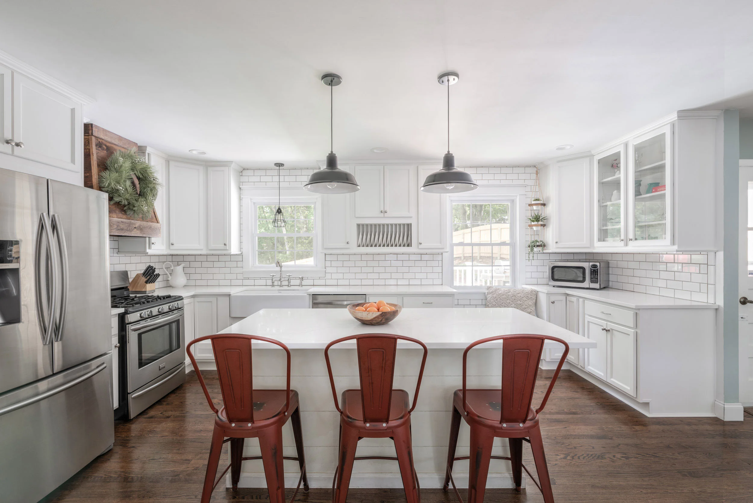 WhiteKitchen_OnePoint-3.jpg
