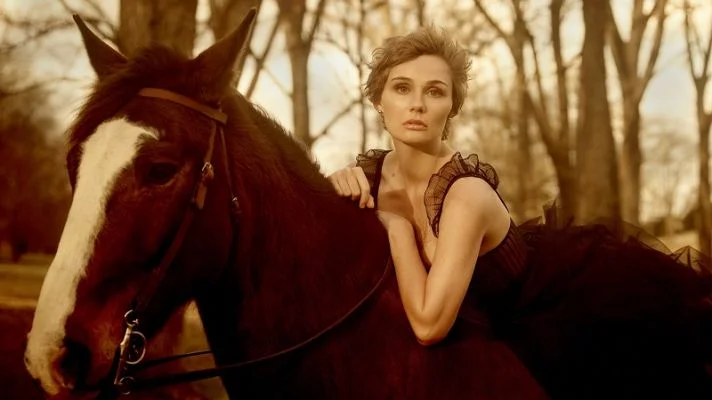 clare_bowen_h_0416.b172cd203be4c0f5ab2cbcb51dee243c.jpg