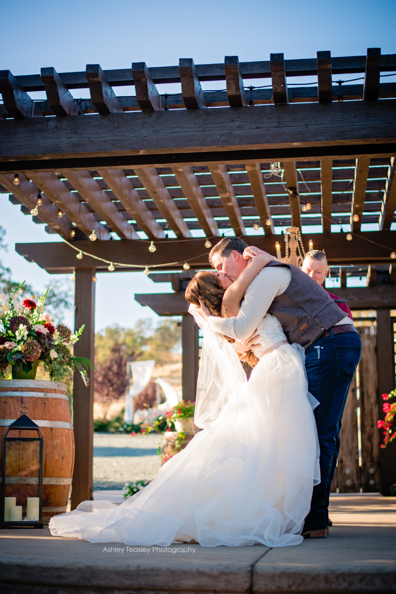 Kaleigh+&+Chris+-+Rancho+Victoria+Vineyards+-+Sacramento+Wedding+Photographer+-+Ashley+Teasley+Photography+--9.jpg